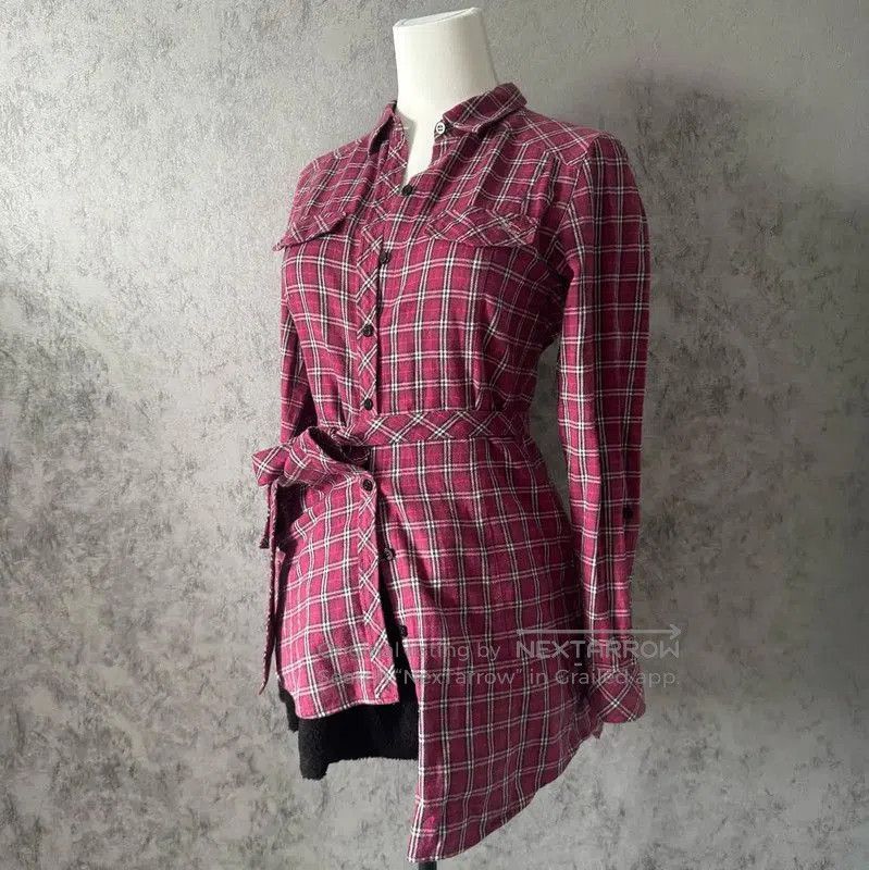 Burberry Burberry Red Checkered Long Sleeve Shirt for Women. Size M / US 6-8 / IT 42-44 - 1 Thumbnail