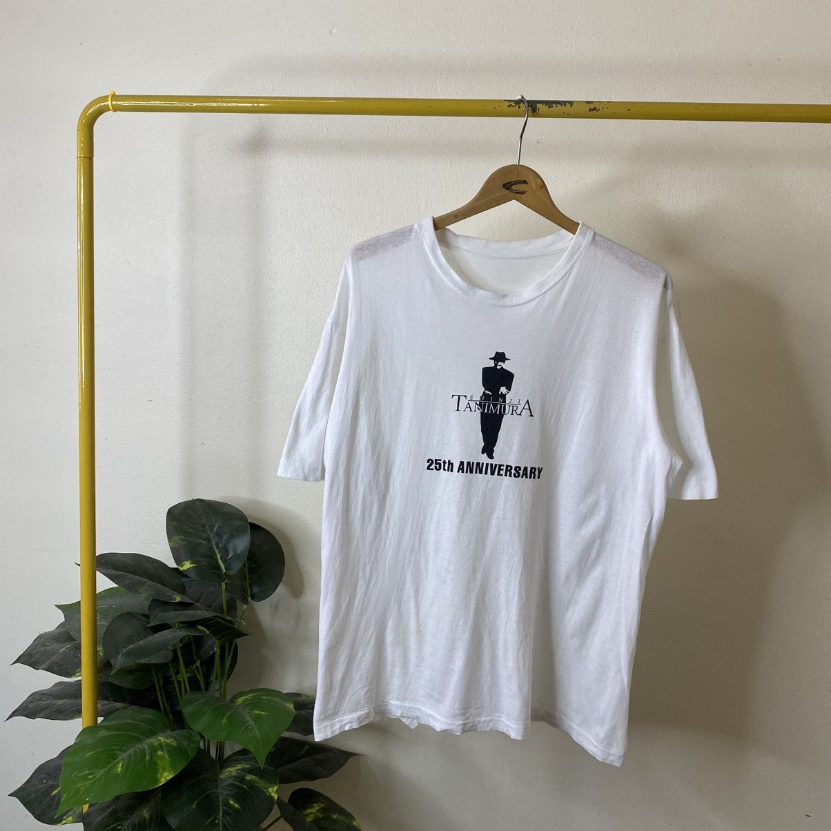 Vintage Vintage Shinji Tanimura Japanese Singer 25th Anniversary Tee Size US L / EU 52-54 / 3 - 1 Thumbnail