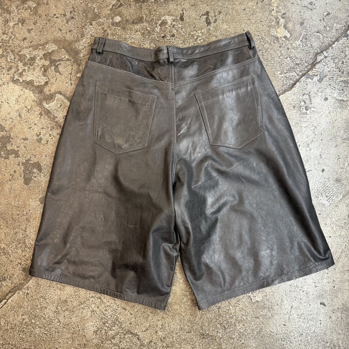 The GV Gallery GV Gallery Raspberry Leather Shorts Size US 36 / EU 52 - 2 Thumbnail