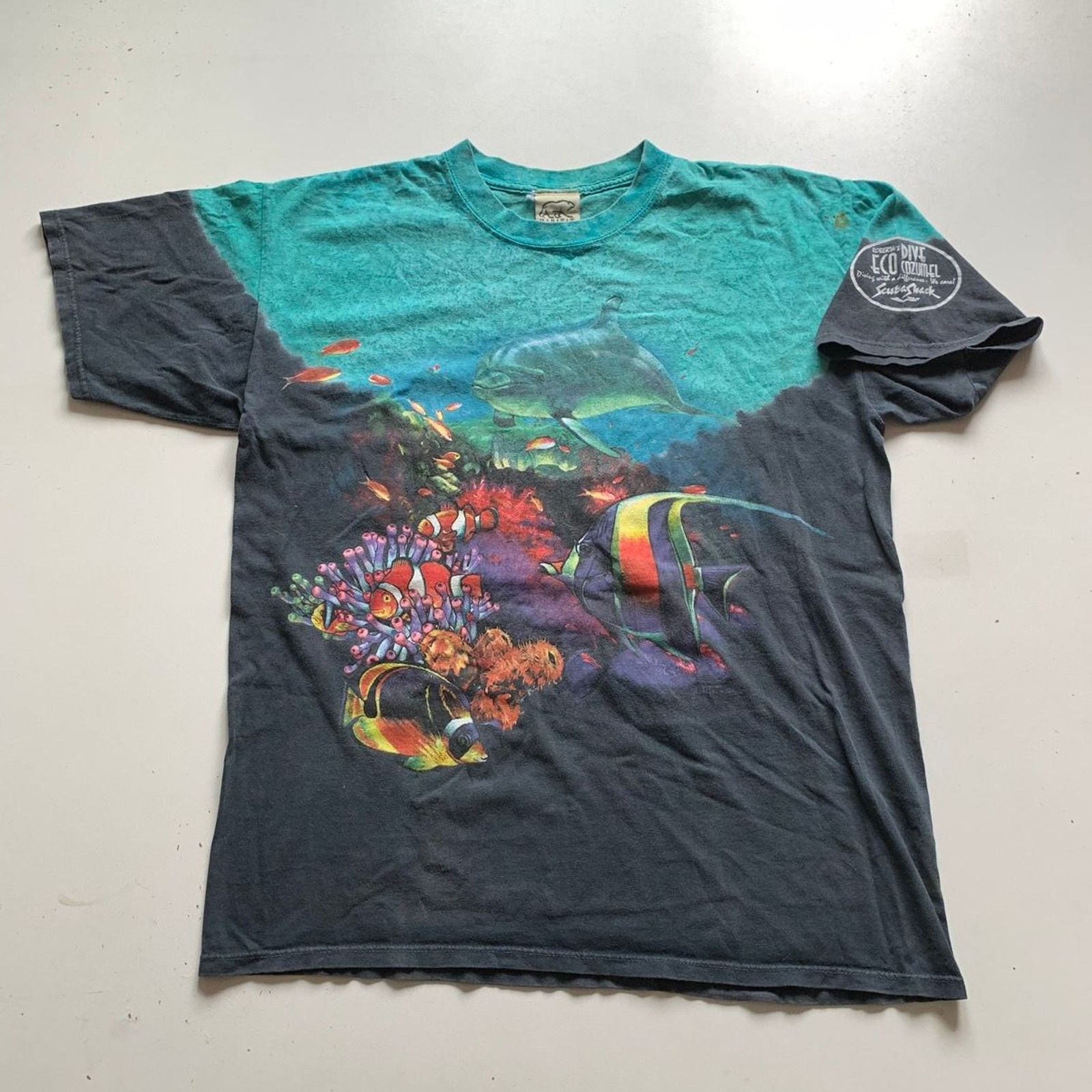 Vintage Vintage 1990s Ocean Wildlife Fish Art Graphic T Shirt Large Size US L / EU 52-54 / 3 - 1 Thumbnail