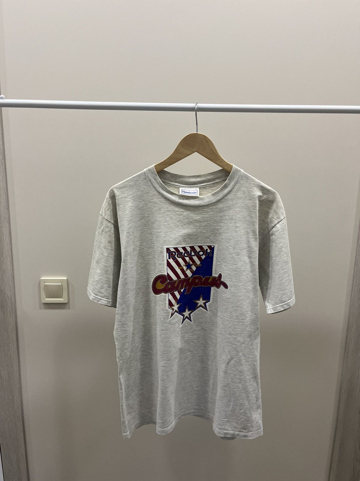 Reebok Vintage 90s Vintage Reebok t shirt campus embroidery Size US L / EU 52-54 / 3 - 1 Thumbnail