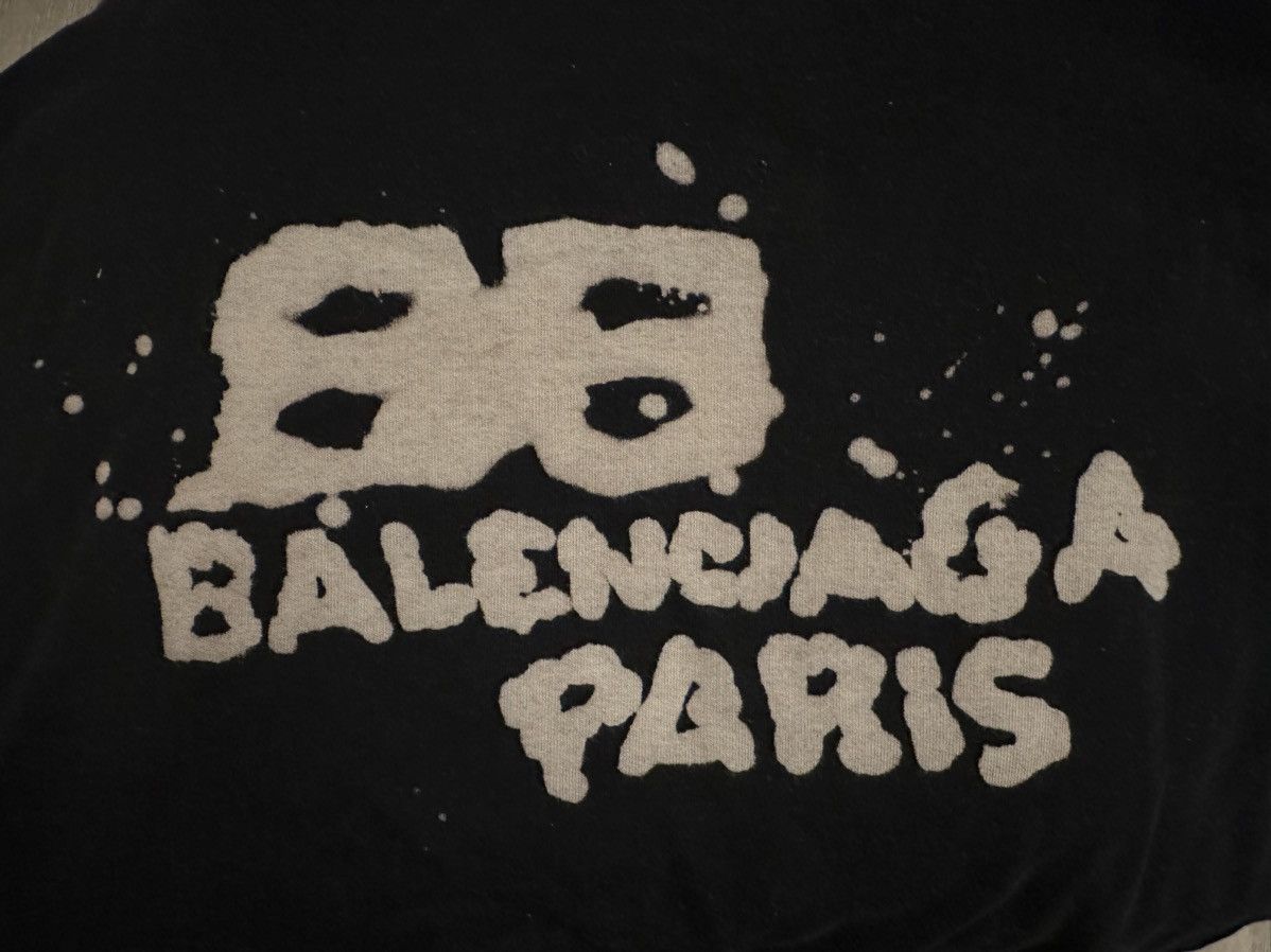 Balenciaga Balenciaga Dirty BB Logo Distressed Cotton Graphic Hoodie Size US M / EU 48-50 / 2 - 6 Thumbnail