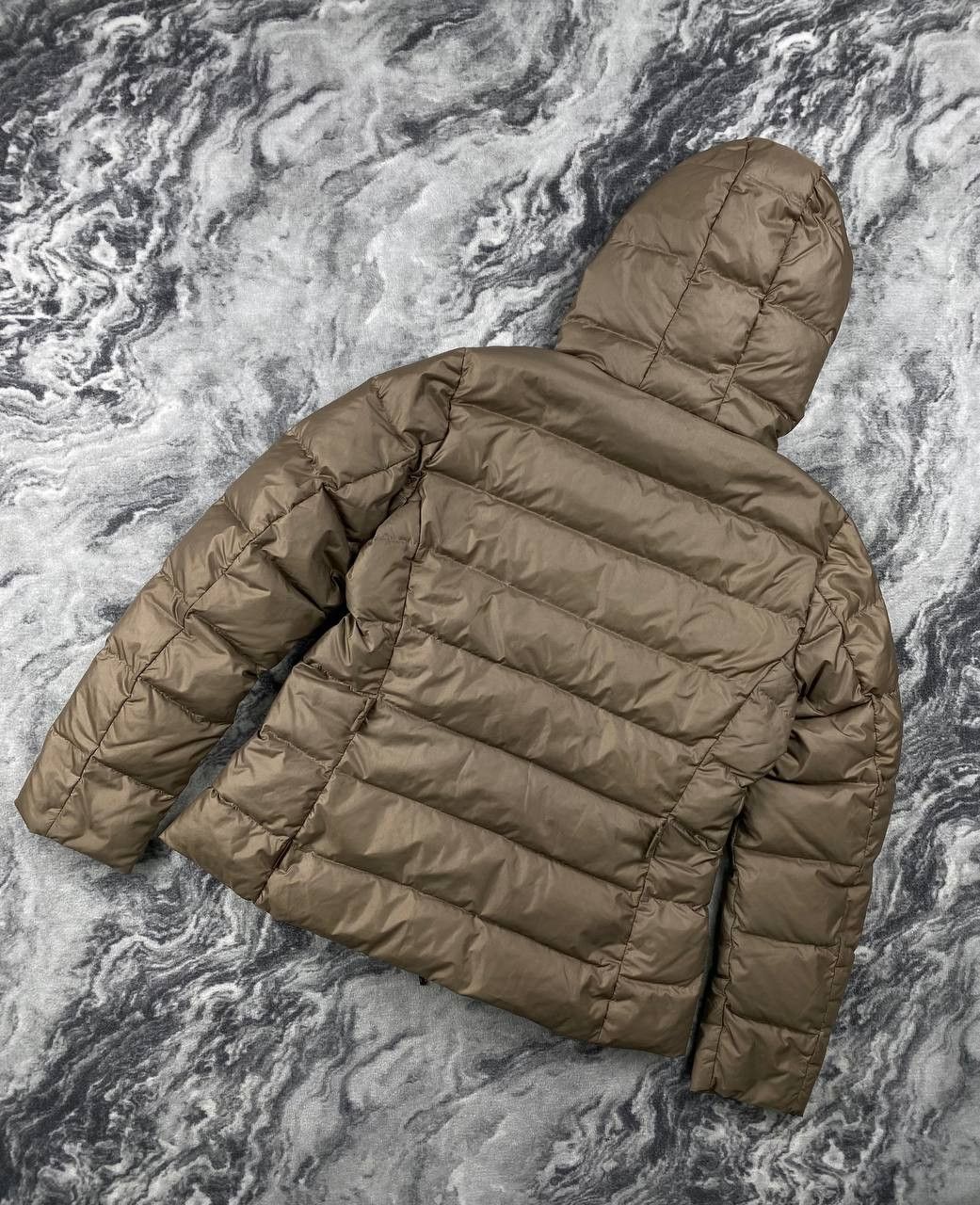 Moncler Moncler Angers Giubbotto Down Jacket Puffer Women Size 4 Size L / US 10 / IT 46 - 18 Thumbnail