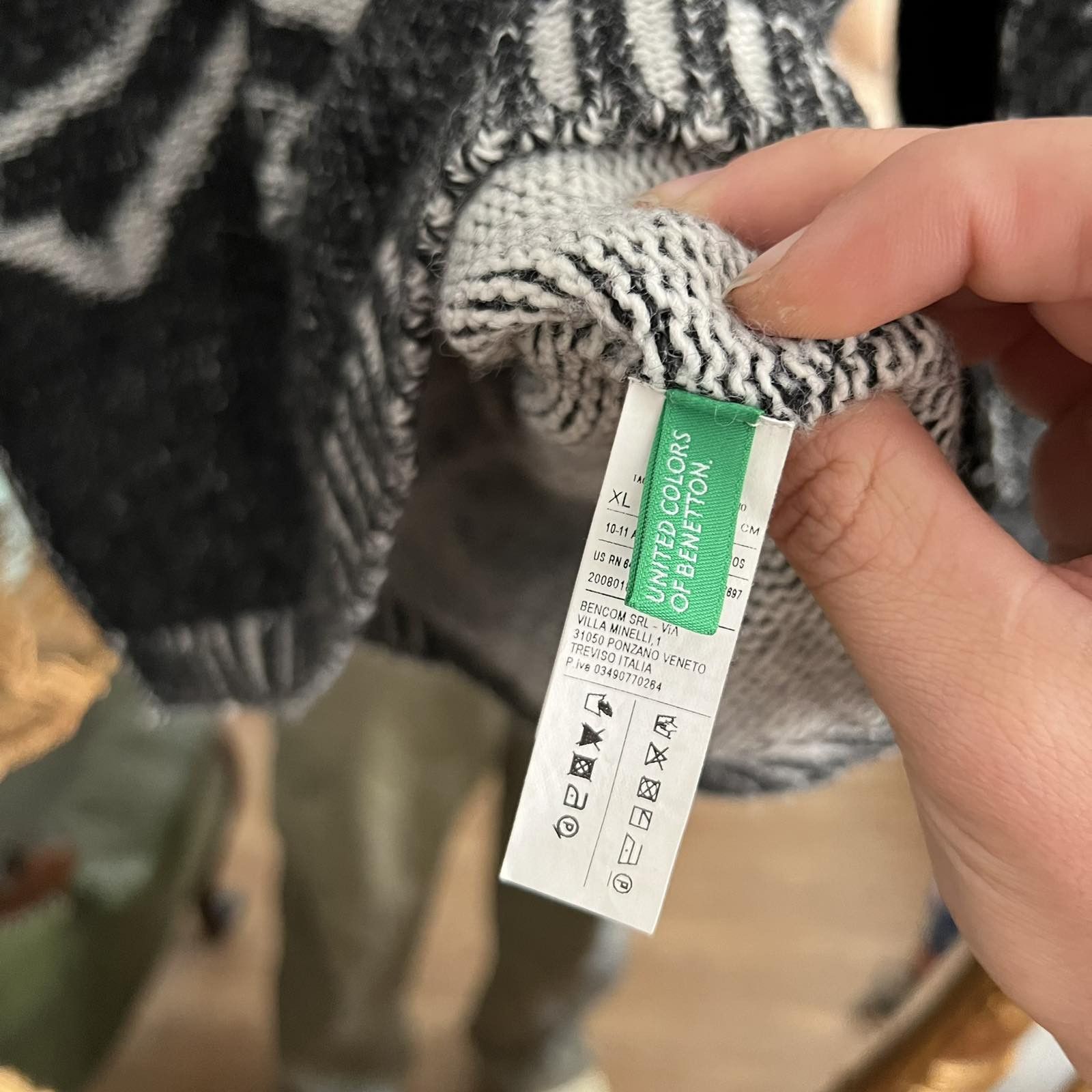 United Colors Of Benetton Rare United Color of Benetton Skull sweater Sz XL Size XL / US 12-14 / IT 48-50 - 4 Thumbnail