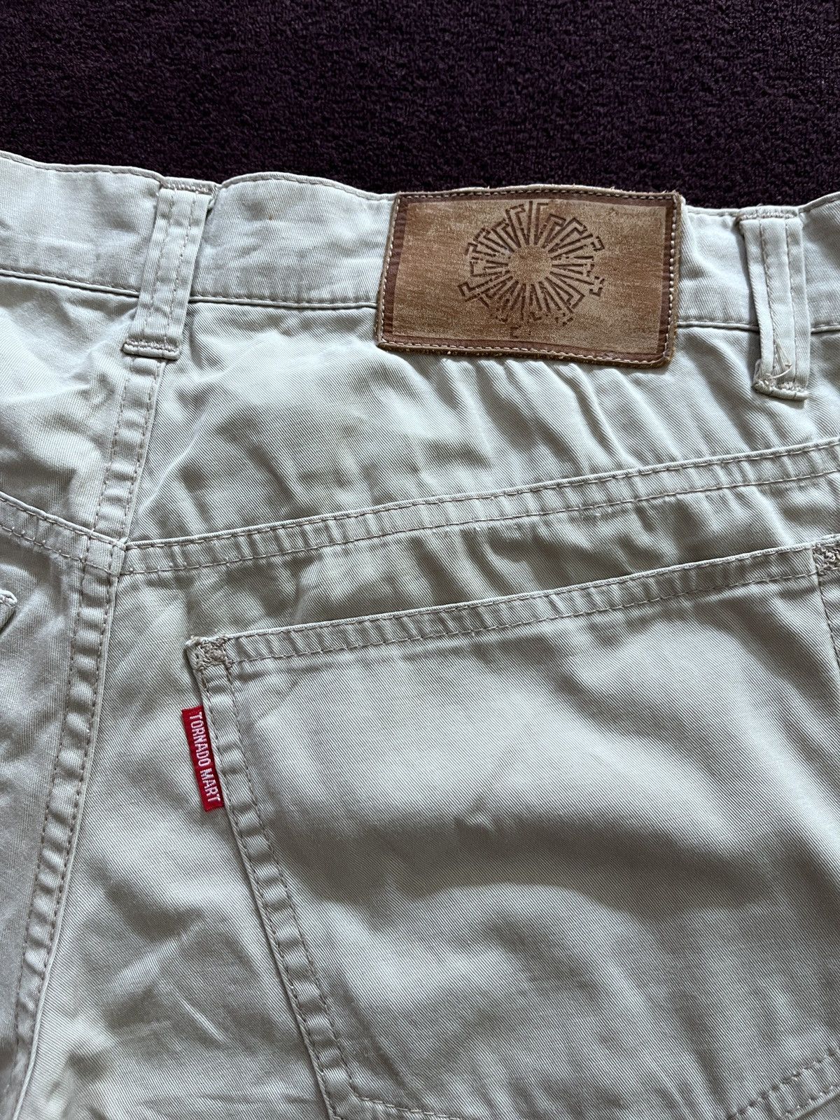 Tornado Mart TORNADO MART CHINOS FLARE 2000s Size US 30 / EU 46 - 8 Thumbnail