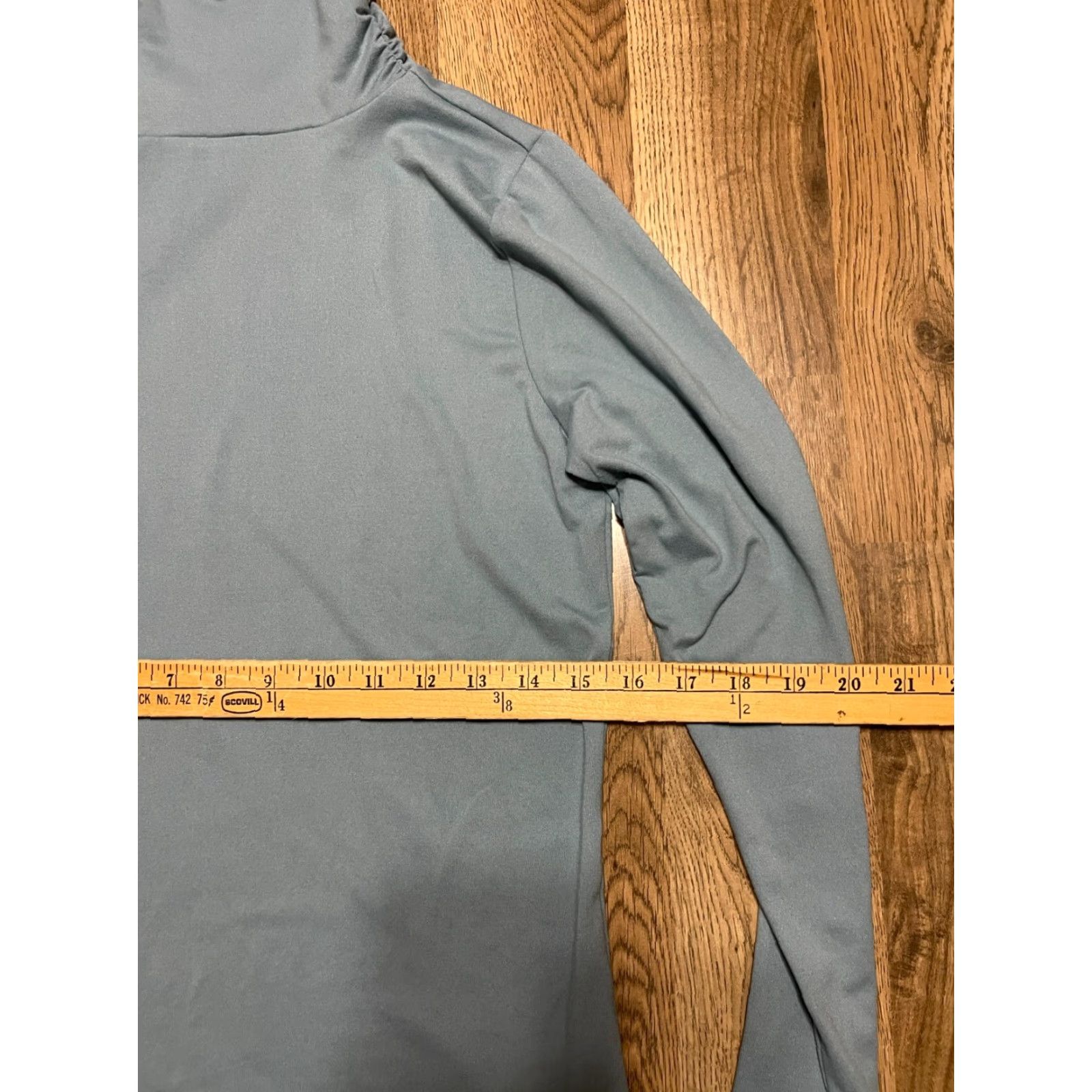 Liz Claiborne Zenana Shirt Women’s Size Medium Blue Long Sleeve Turtleneck Casual Modern Basic Size M / US 6-8 / IT 42-44 - 6 Thumbnail
