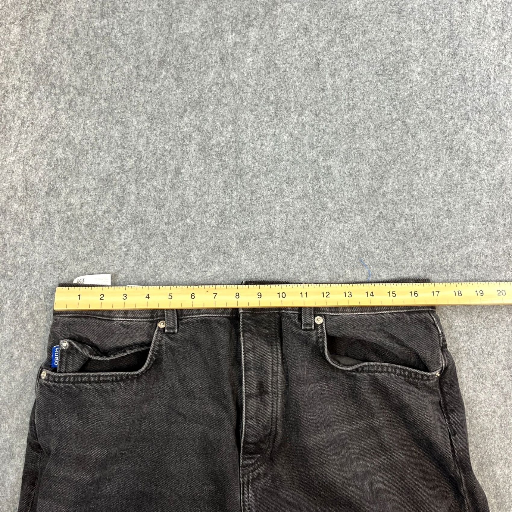 Hugo Boss HUGO BOSS Jeans Straight 32 32 Dark Grey Cotton Denim Relaxed Men Regular Size 32 Jeans Size US 32 / EU 48 - 6 Thumbnail