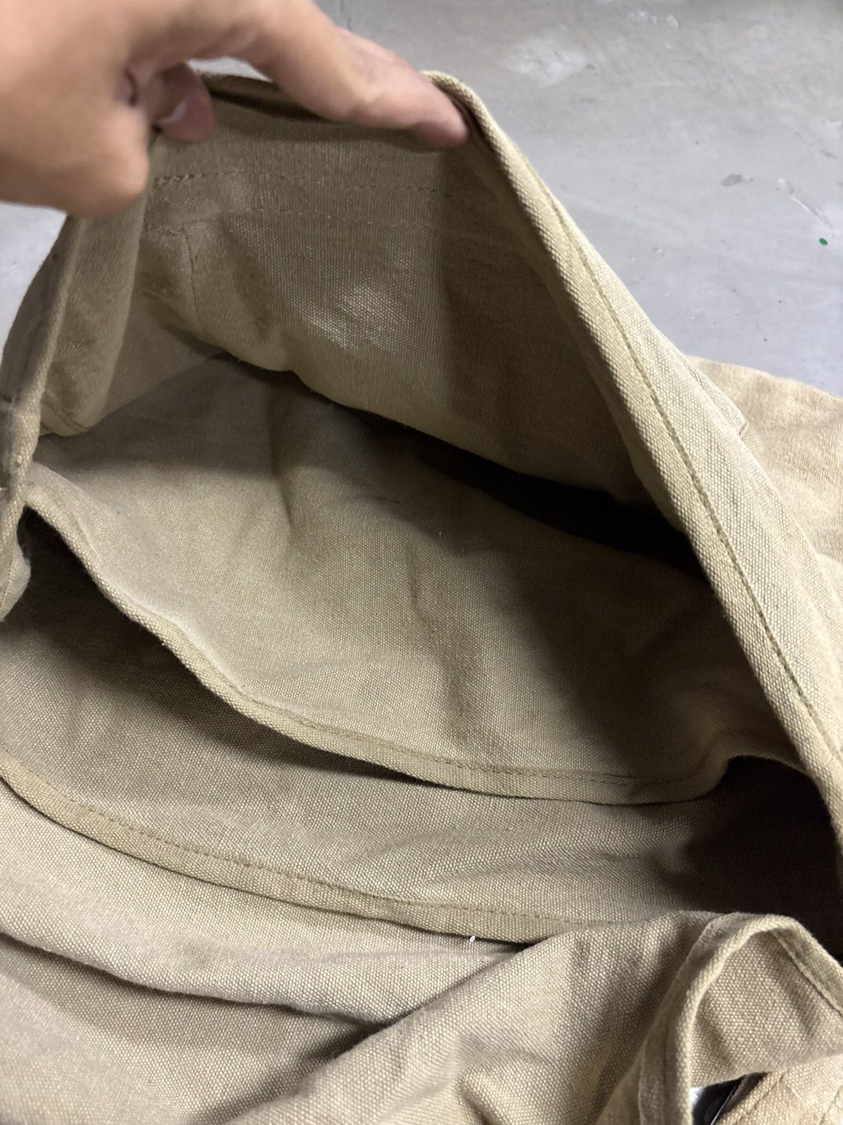 Vintage Vintage Military Bag Multi Pocket Biohazard Messenger Size ONE SIZE - 4 Thumbnail