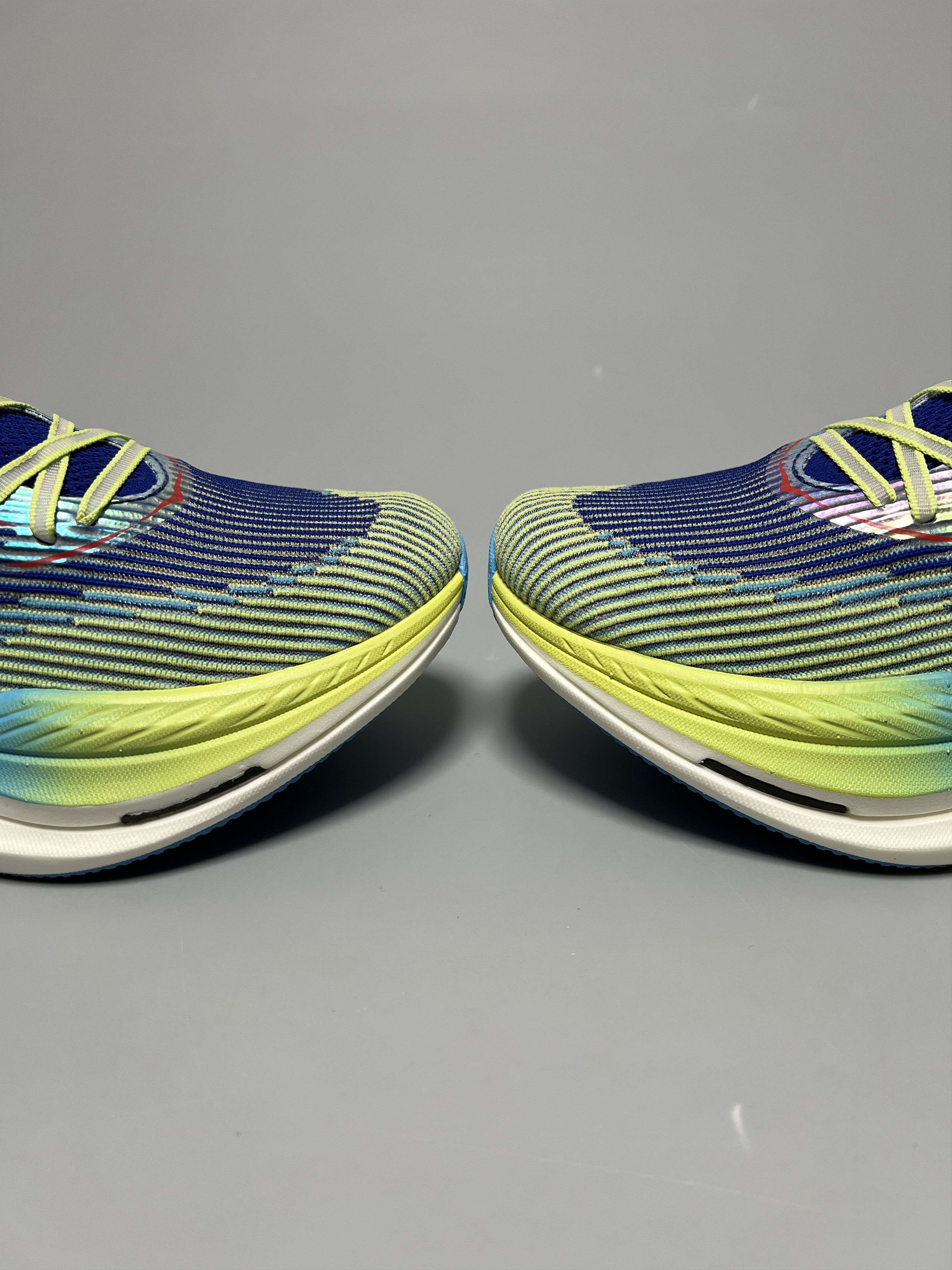 Hoka Hoka One One Celio X1 Evening Sky Lettuce Running Shoes Size US 7 / EU 40 - 12 Thumbnail