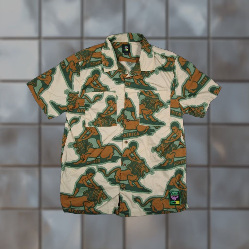 VANS Mami Wata Shirt Mens Medium Africa Lion Print Short Sleeve Camp Collar Graphic Pocketed Button-Up