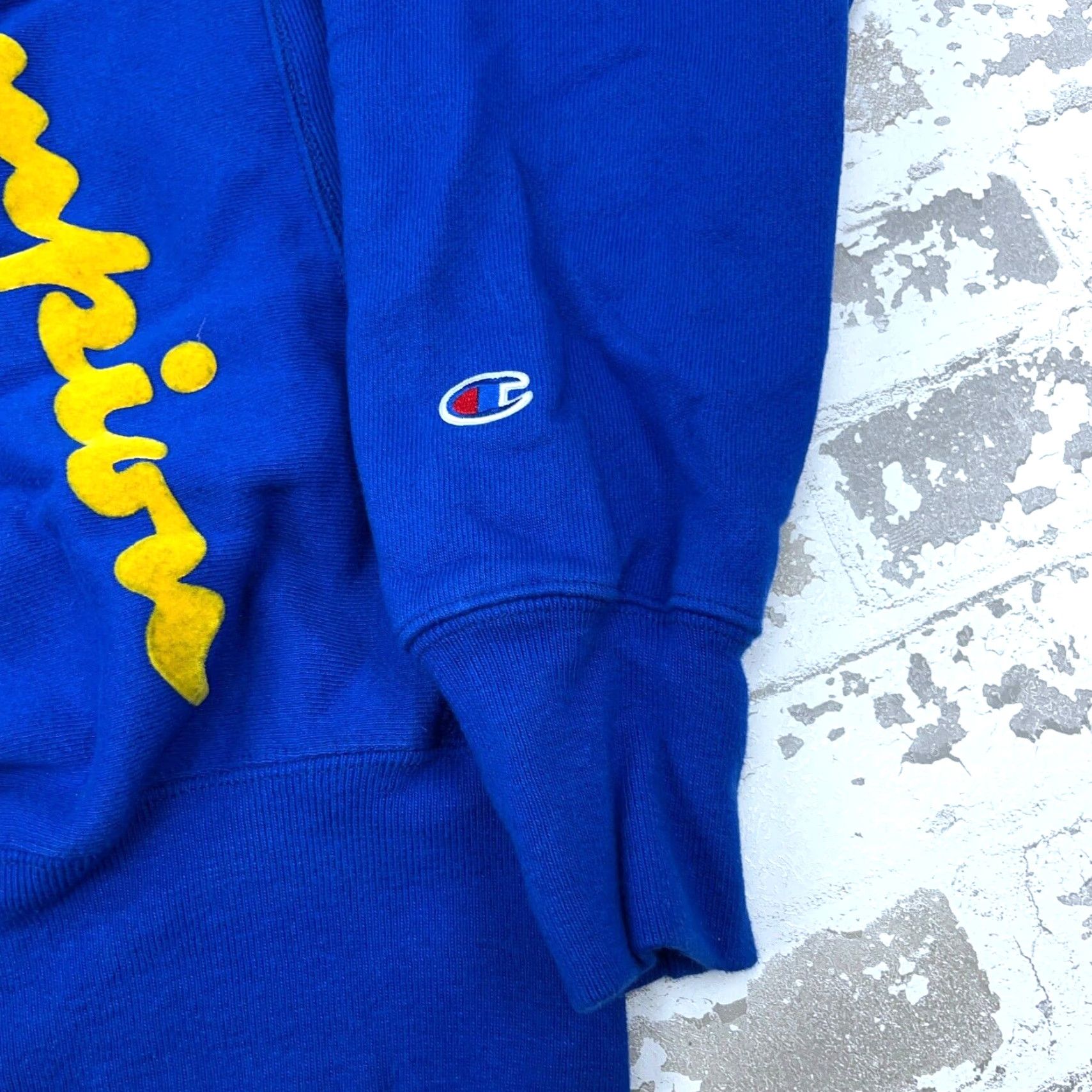 Champion Champion Sweatshirt Men XS Blue Yellow Crew Neck Sweater Reverse Weave Spell Out Sustainable? Size US XS / EU 42 / 0 - 3 Thumbnail