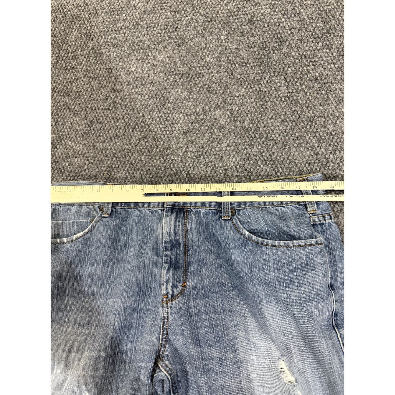 DKNY DKNY JEANS Jeans Mens 36x26 Blue Soho Relaxed Straight Light Wash Distressed Size US 36 / EU 52 - 5 Thumbnail