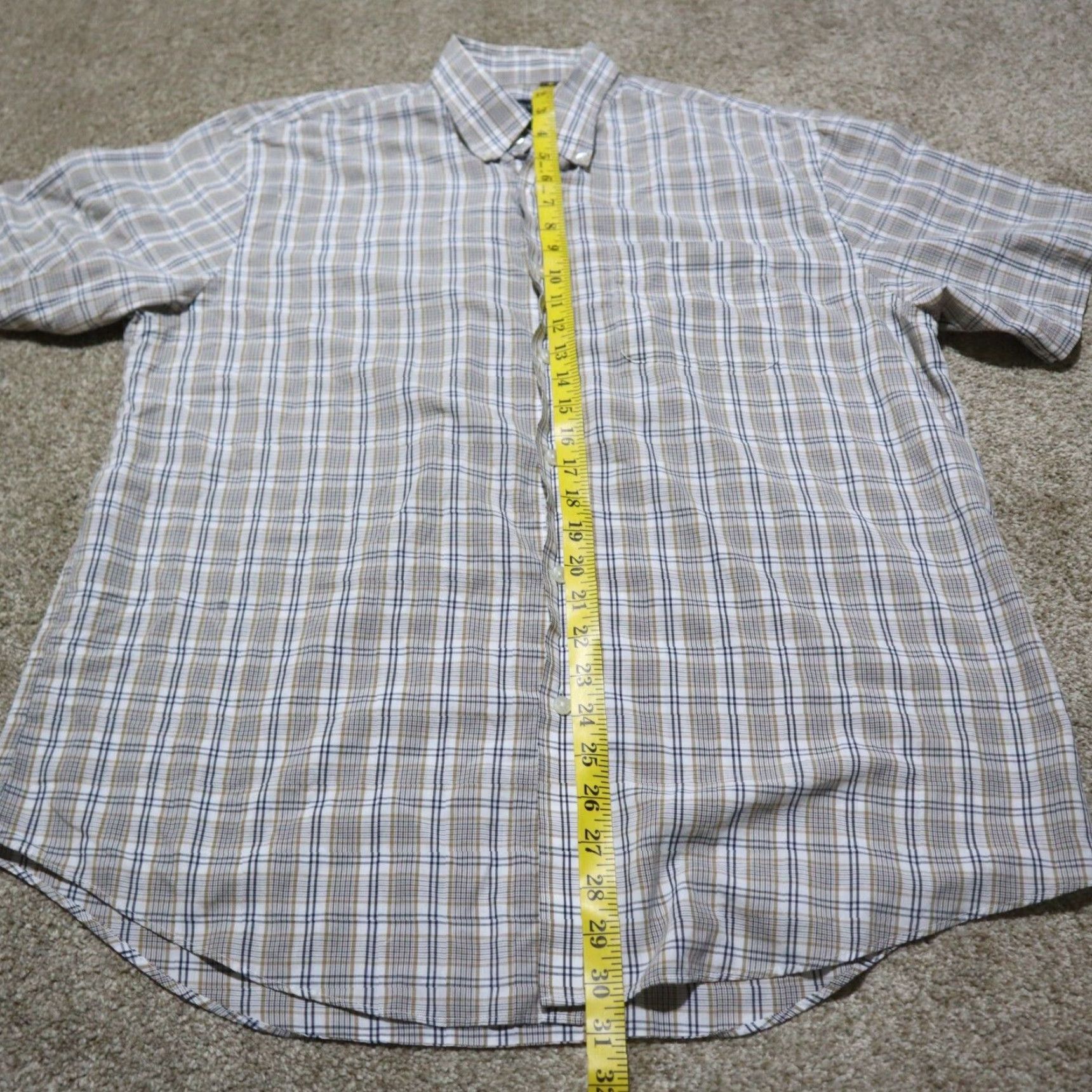Van Heusen Van Heusen Shirt Mens L Multicolor Plaid Short Sleeve Button-Up Casual Fit Size US L / EU 52-54 / 3 - 6 Thumbnail