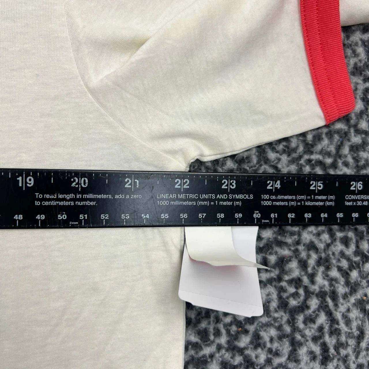 Other Wisconsin Badgers Shirt Men L Short Sleeve Crew Neck Size US L / EU 52-54 / 3 - 3 Thumbnail