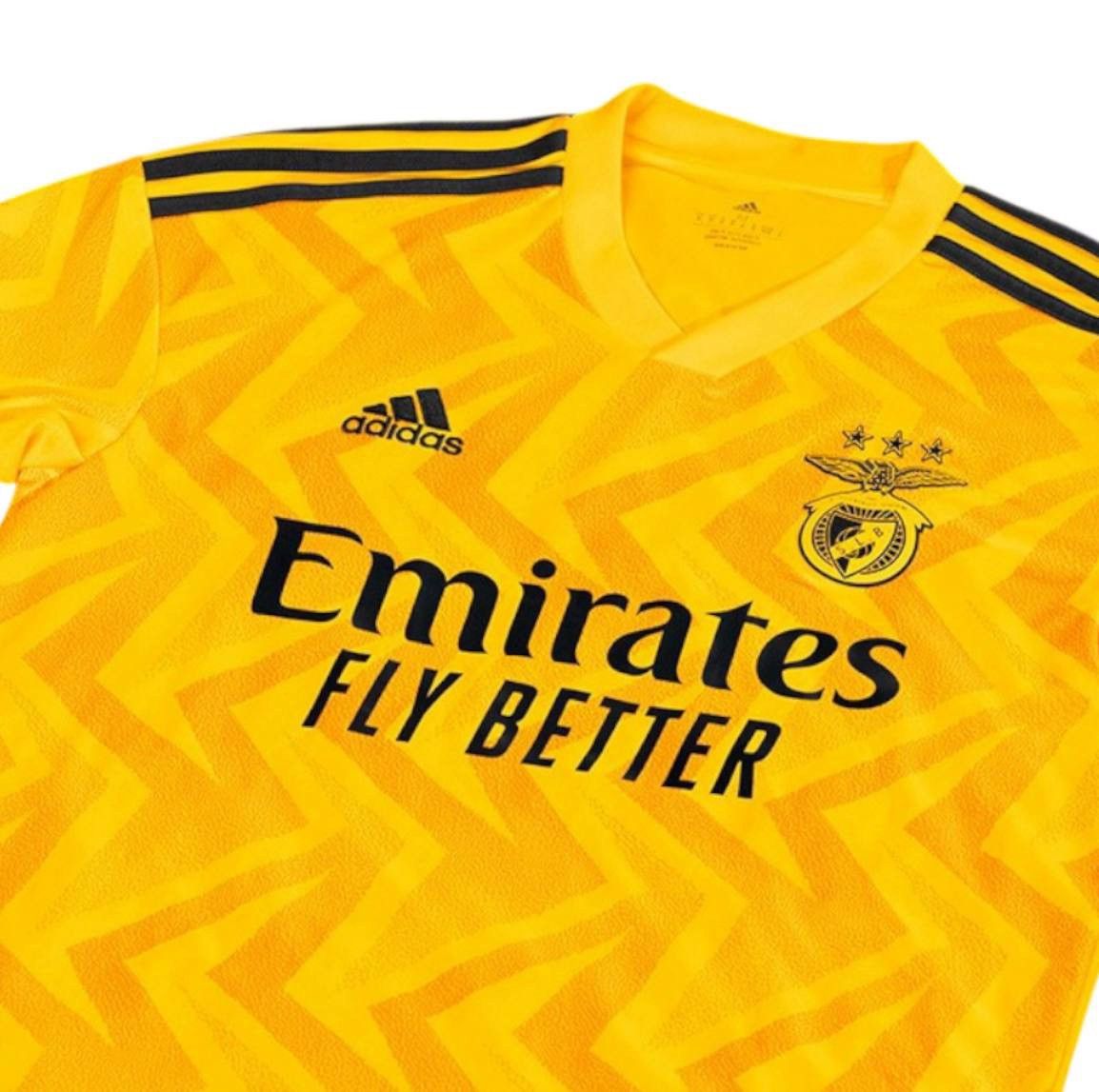 Adidas 2022/23 SLB BENFICA AWAY SOCCER JERSEY FOOTBALL SHIRT SIZE S Size US S / EU 44-46 / 1 - 3 Thumbnail