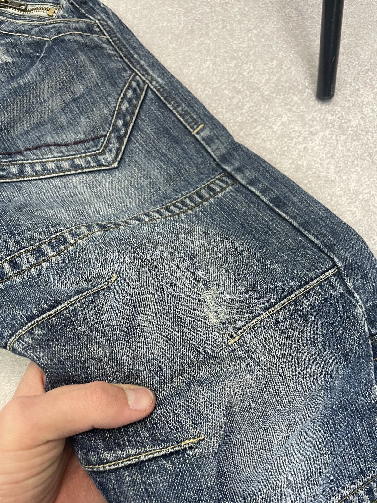 Vintage Jeans Dirty Pants faded crash denim thrashed y2k distressed Size US 30 / EU 46 - 9 Thumbnail