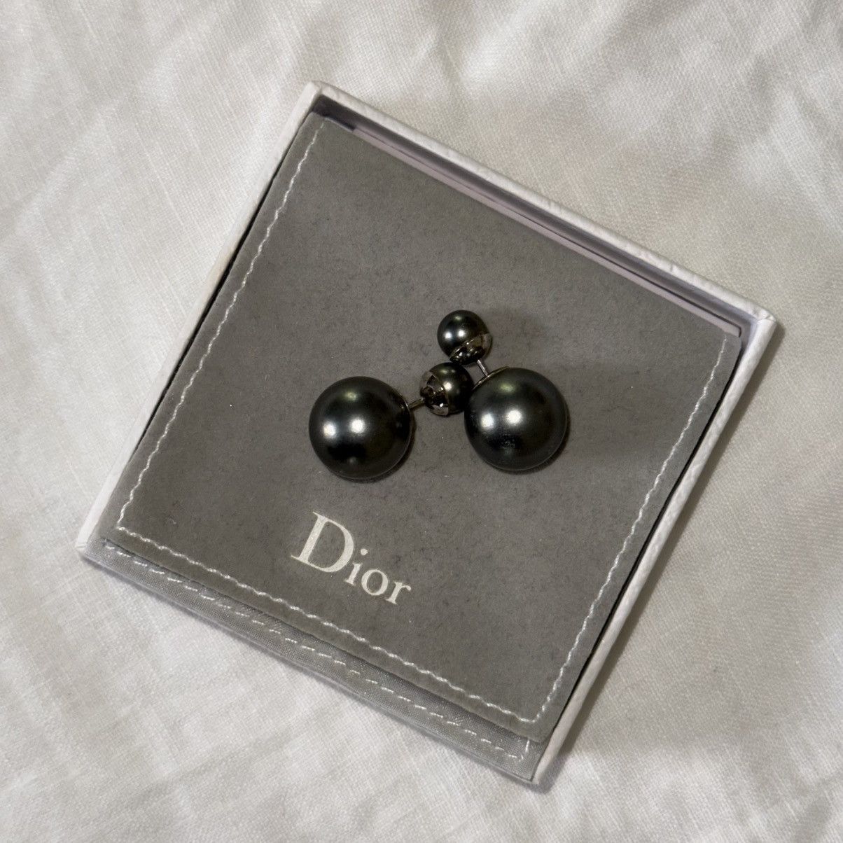 Dior Tribal Earrings in Gray, Women's — image 4 of 4