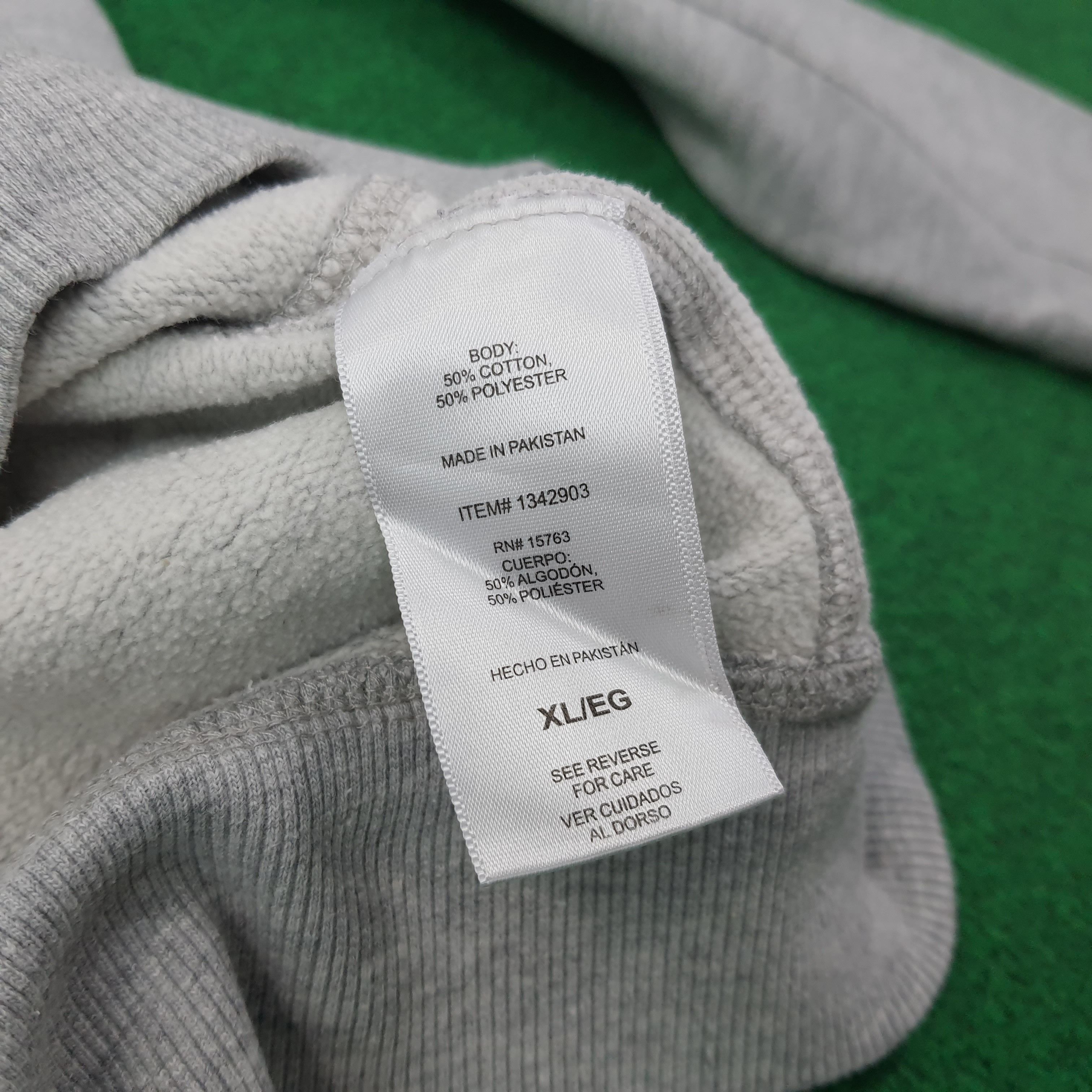 Champion Vintage Champion Sweatshirt C266N4 Size US L / EU 52-54 / 3 - 6 Thumbnail