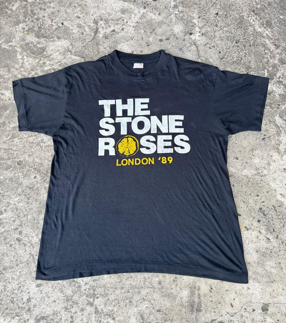 Band Tees Vintage Rare The Stone Roses 89 London Tshirt Size US XL / EU 56 / 4 - 1 Thumbnail
