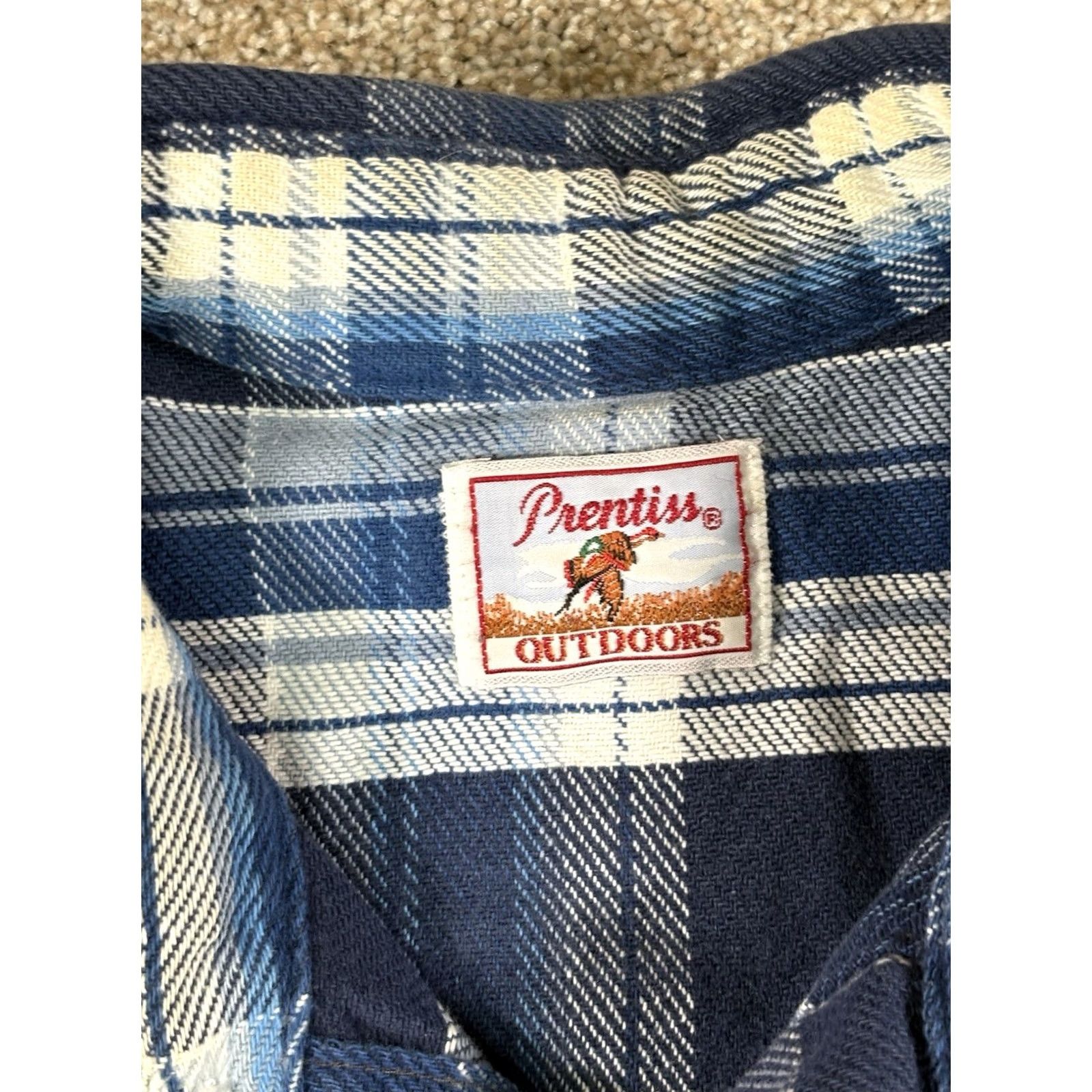 Vintage VINTAGE Prentiss Outdoors Flannel Pearl Snap Shirt Mens Large Blue Plaid Regular Size US L / EU 52-54 / 3 - 7 Thumbnail