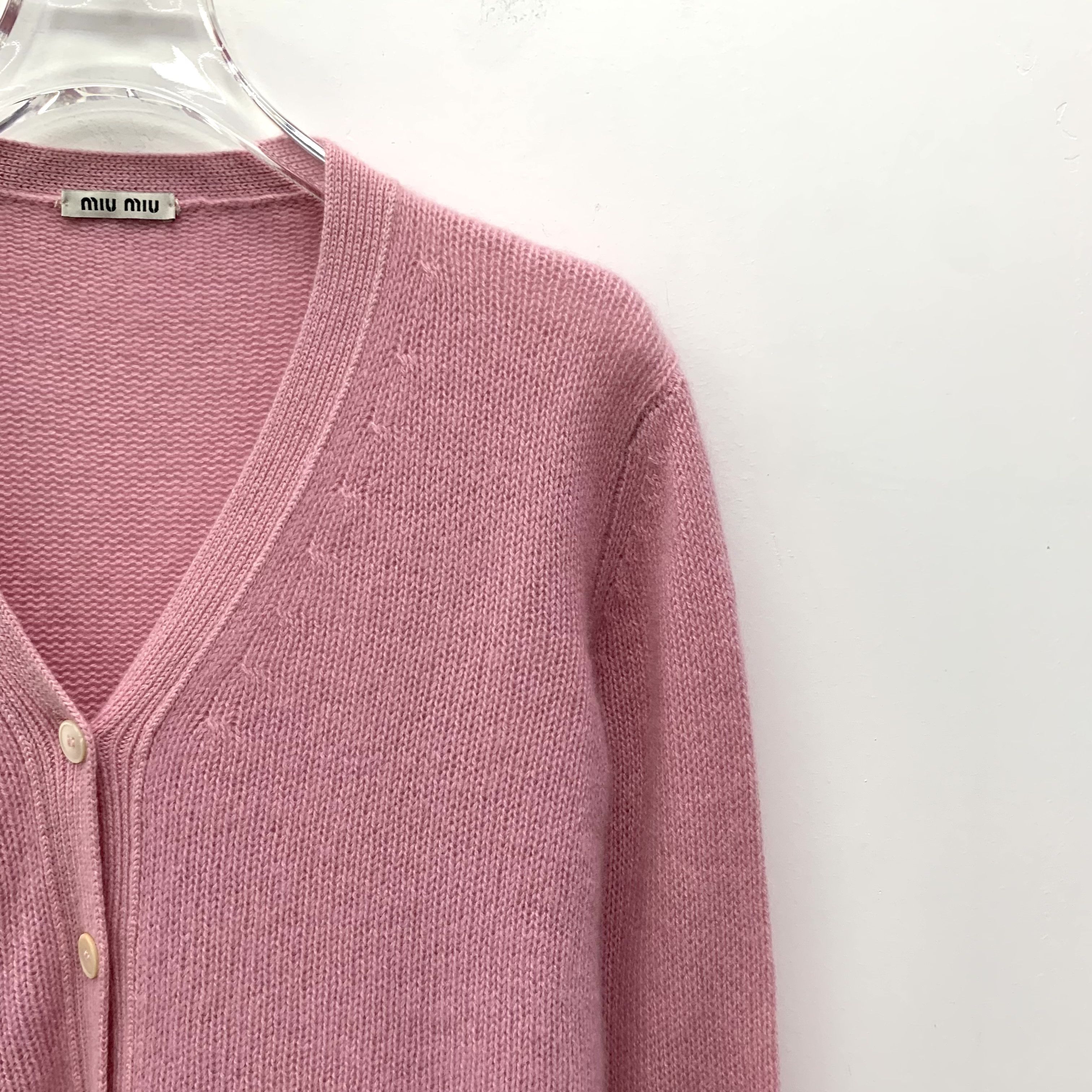 Miu Miu MiuMiu Pink Cashmere V-Neck Buttoned Cardigan (Size S) Size S / US 4 / IT 40 - 6 Thumbnail