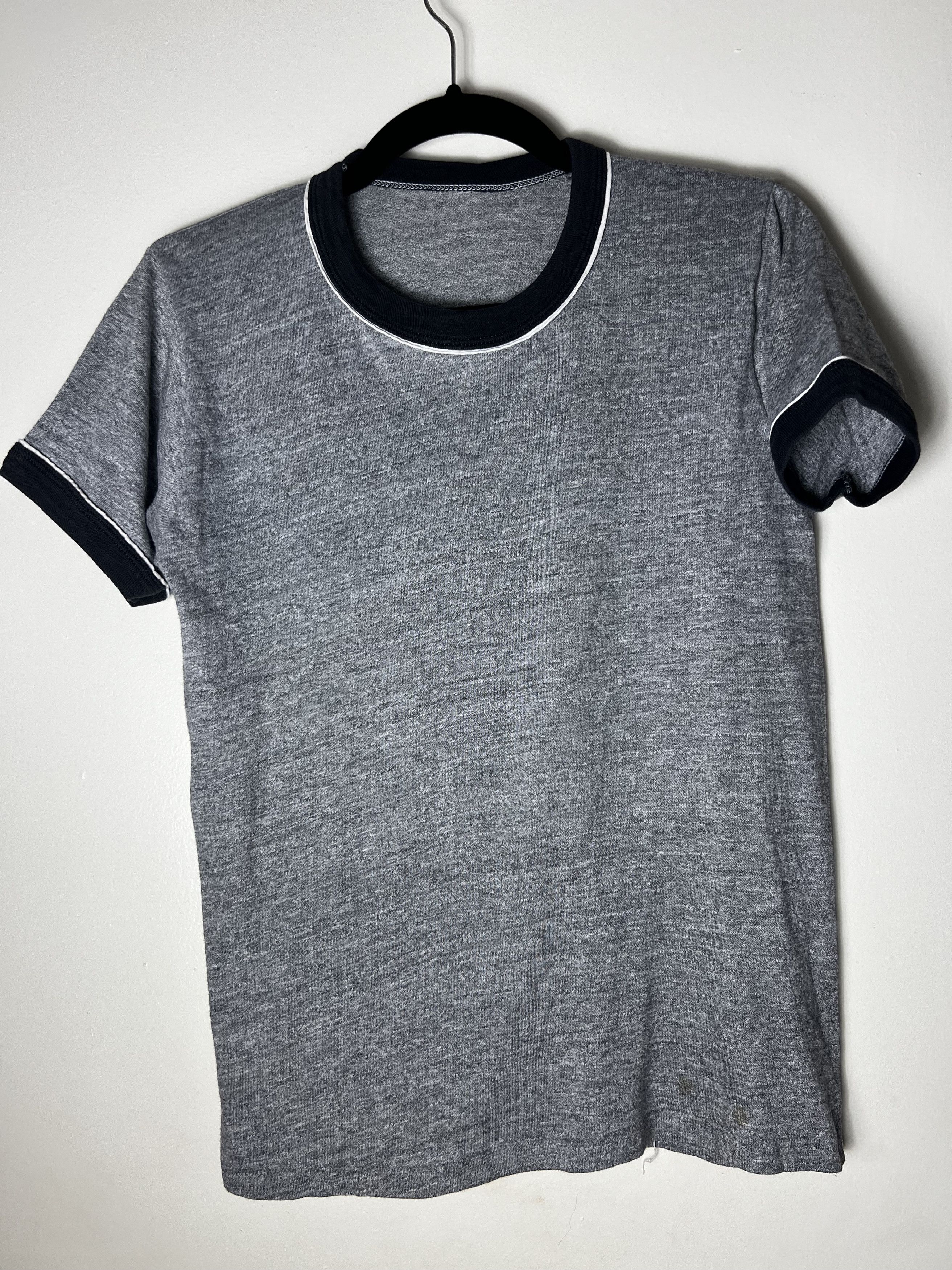 Vintage Vintage Grey T-shirt with Black Crewneck Collar and Sleeves Size US S / EU 44-46 / 1 - 6 Thumbnail