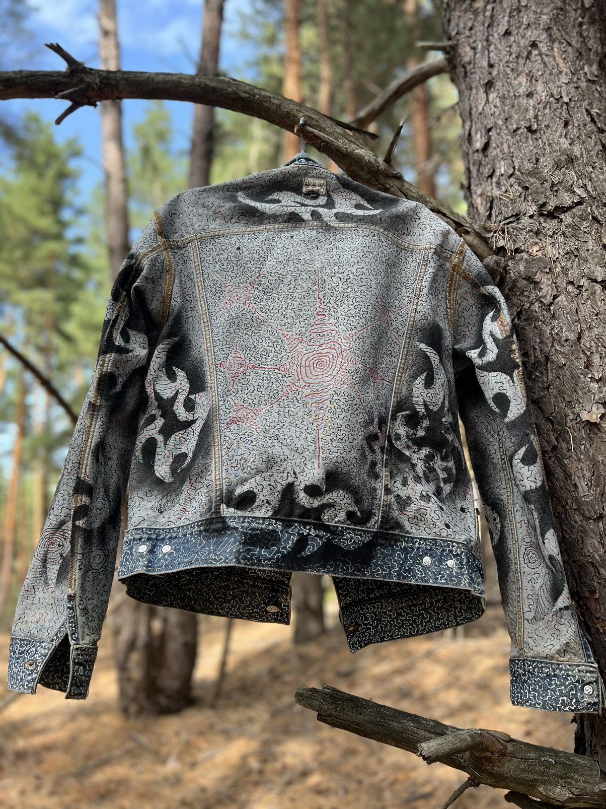 Other Custom ethnical bilateral distressed denim jacket Size US L / EU 52-54 / 3 - 11 Thumbnail