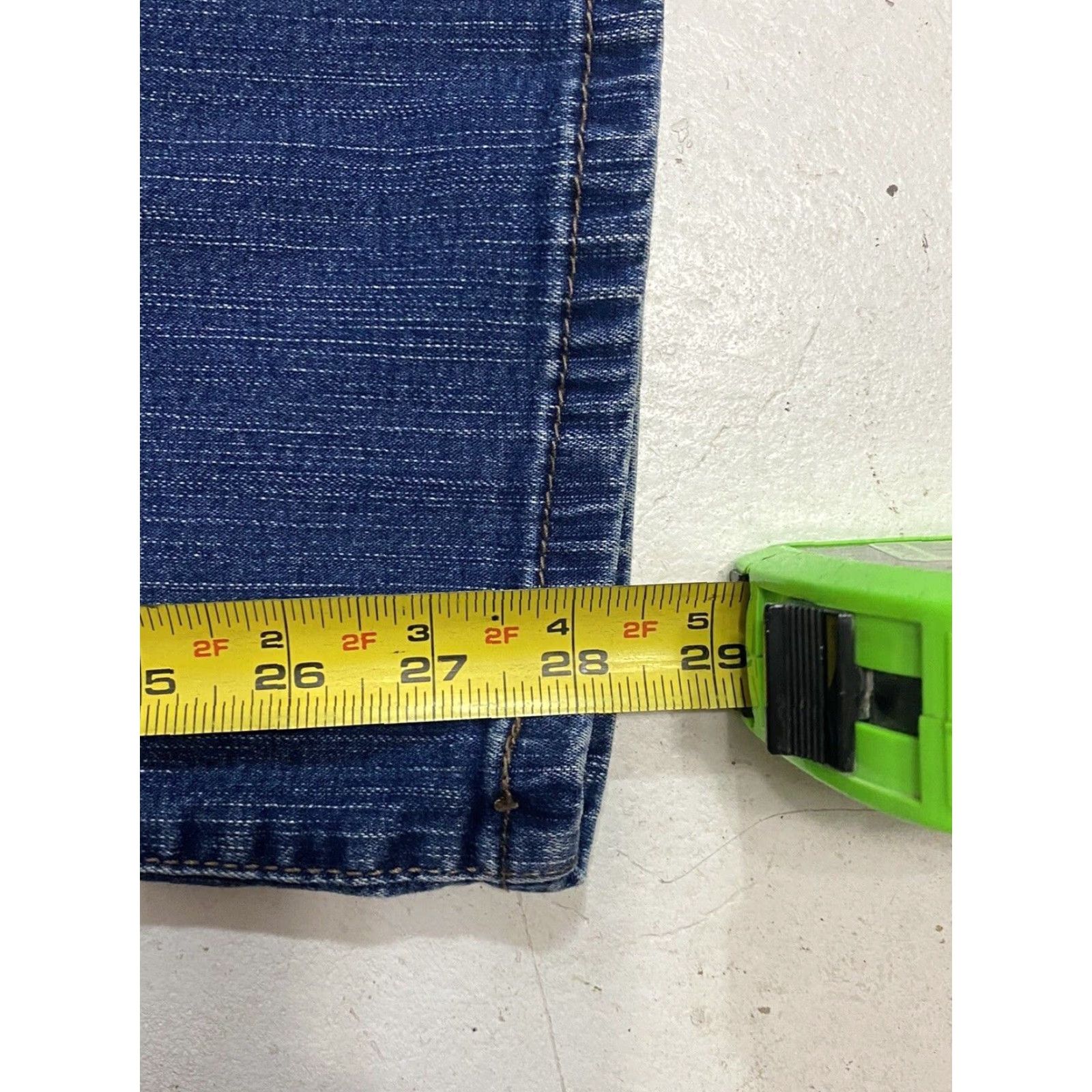 Levi's VINTAGE? No. Actually: Levi's 512 Slim Bootcut Jeans Women's High Rise sz 12 Short Blue Denim Slimming Stretch Regular Rise Jeans Size 34" / US 12 / IT 48 - 6 Thumbnail