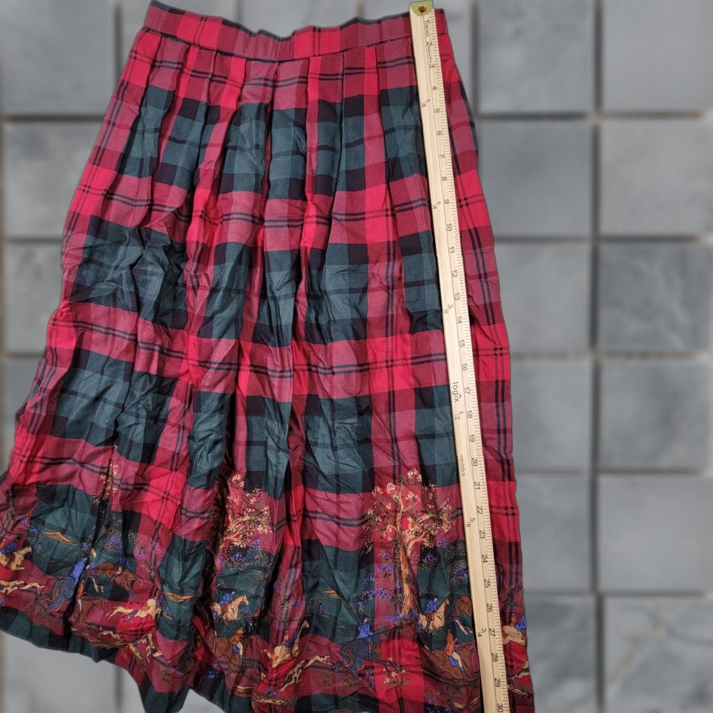 Vintage VINTAGE Austin Hill Women Skirt Plaid Long 28" Waist 28" 12 Rayon Twill Pleated Zipper Button Red Uni Preppy Retro University Womens Size 34" / US 12 / IT 48 - 1 Thumbnail
