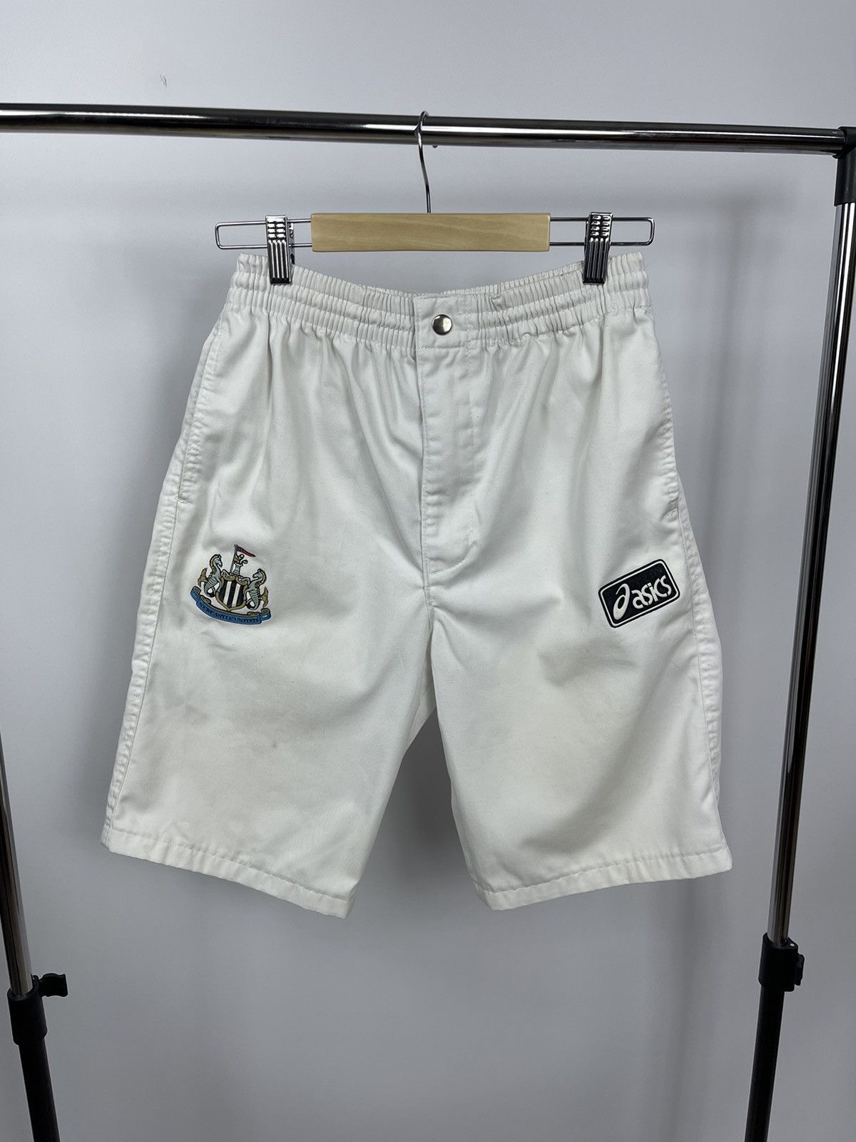 Newcastle Asics Shorts Size 30 Vintage 90sWhite Made In U.K.