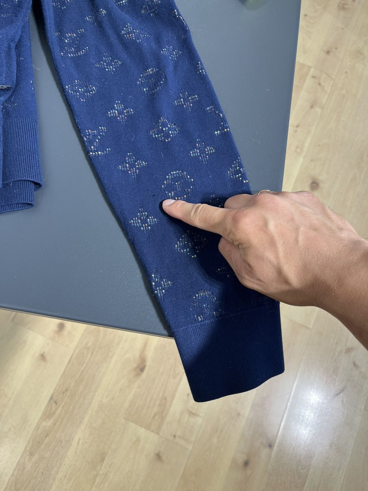 Louis Vuitton Men's Louis Vuitton Blue Monogram Sweater Size S Size US S / EU 44-46 / 1 - 13 Thumbnail