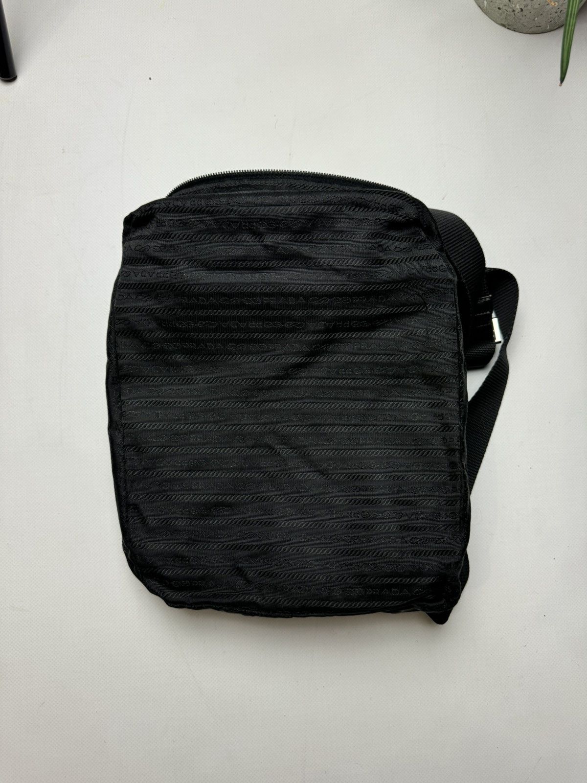 Other Vintage Prada Nylon Sling Bag Crossbody bag Size ONE SIZE - 14 Thumbnail