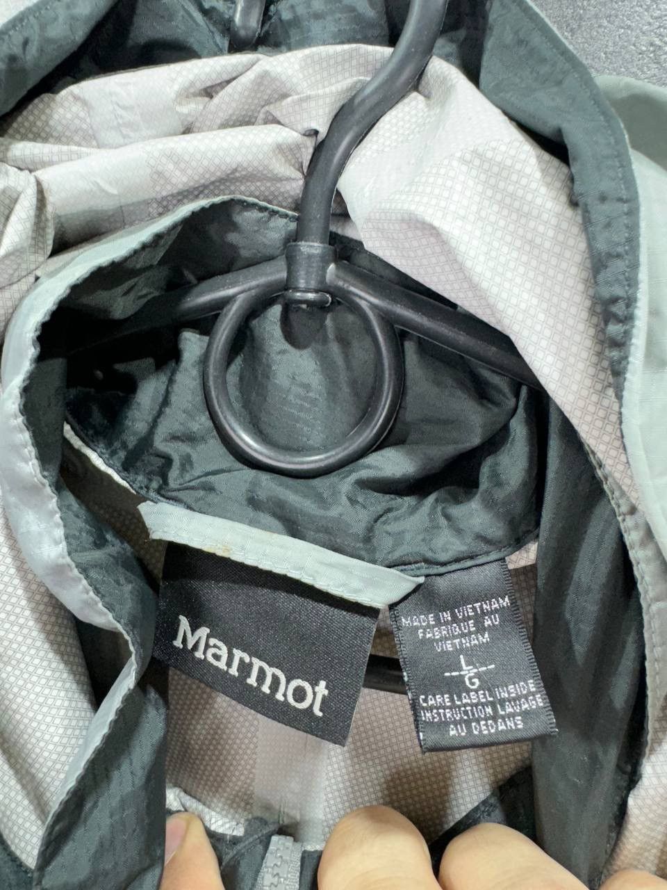 Other Marmot Rain Jacket Hooded Windbreaker Gray Coats Mens Size L Size US L / EU 52-54 / 3 - 13 Thumbnail