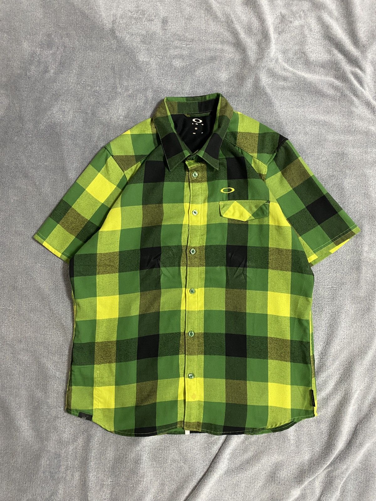 Oakley Vintage Y2k Oakley shirt Size US L / EU 52-54 / 3 - 1 Thumbnail