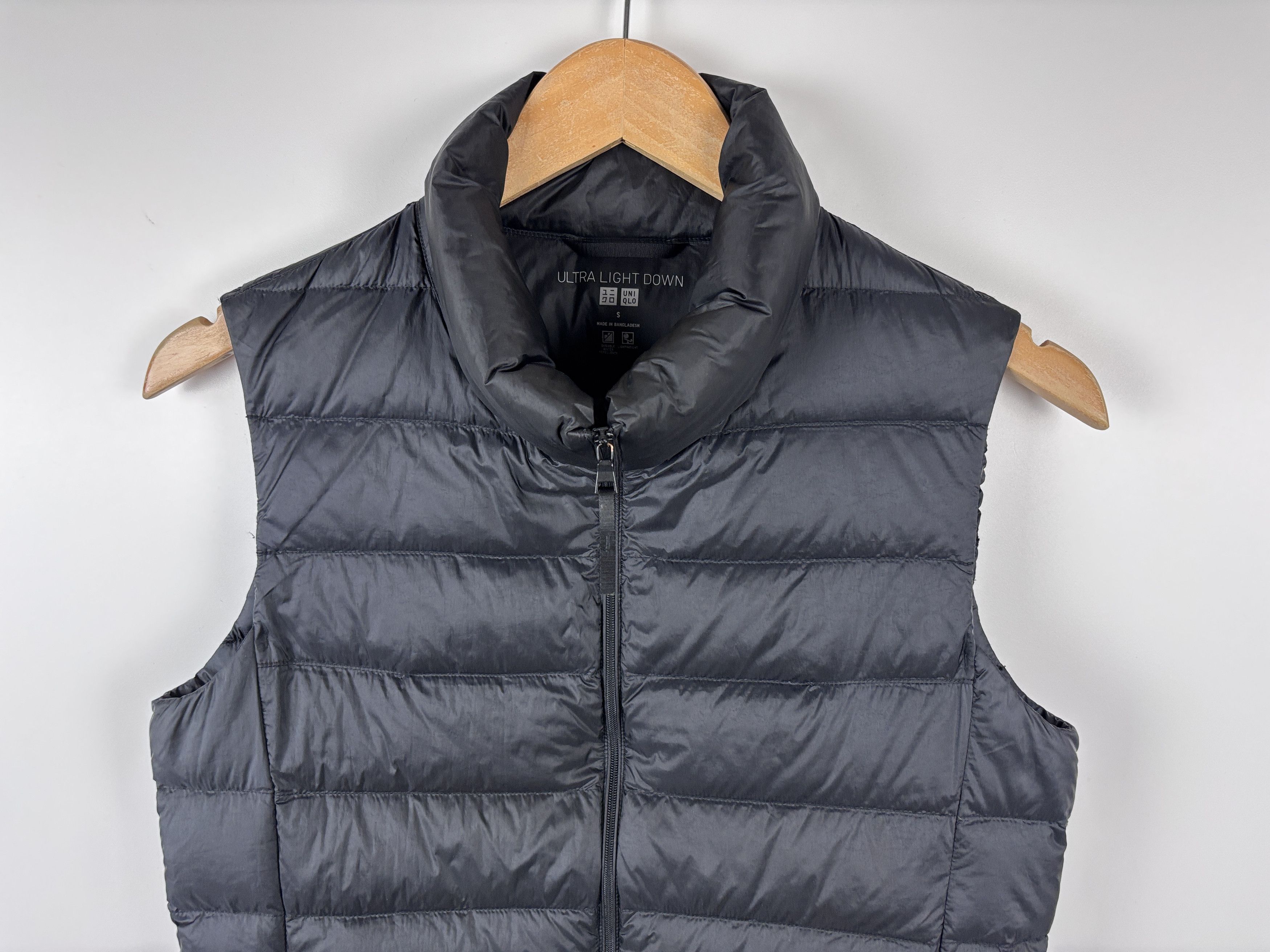 Uniqlo Womens Uniqlo Ultra Light Down Puffer Vest Black Size S Size S / US 4 / IT 40 - 2 Thumbnail