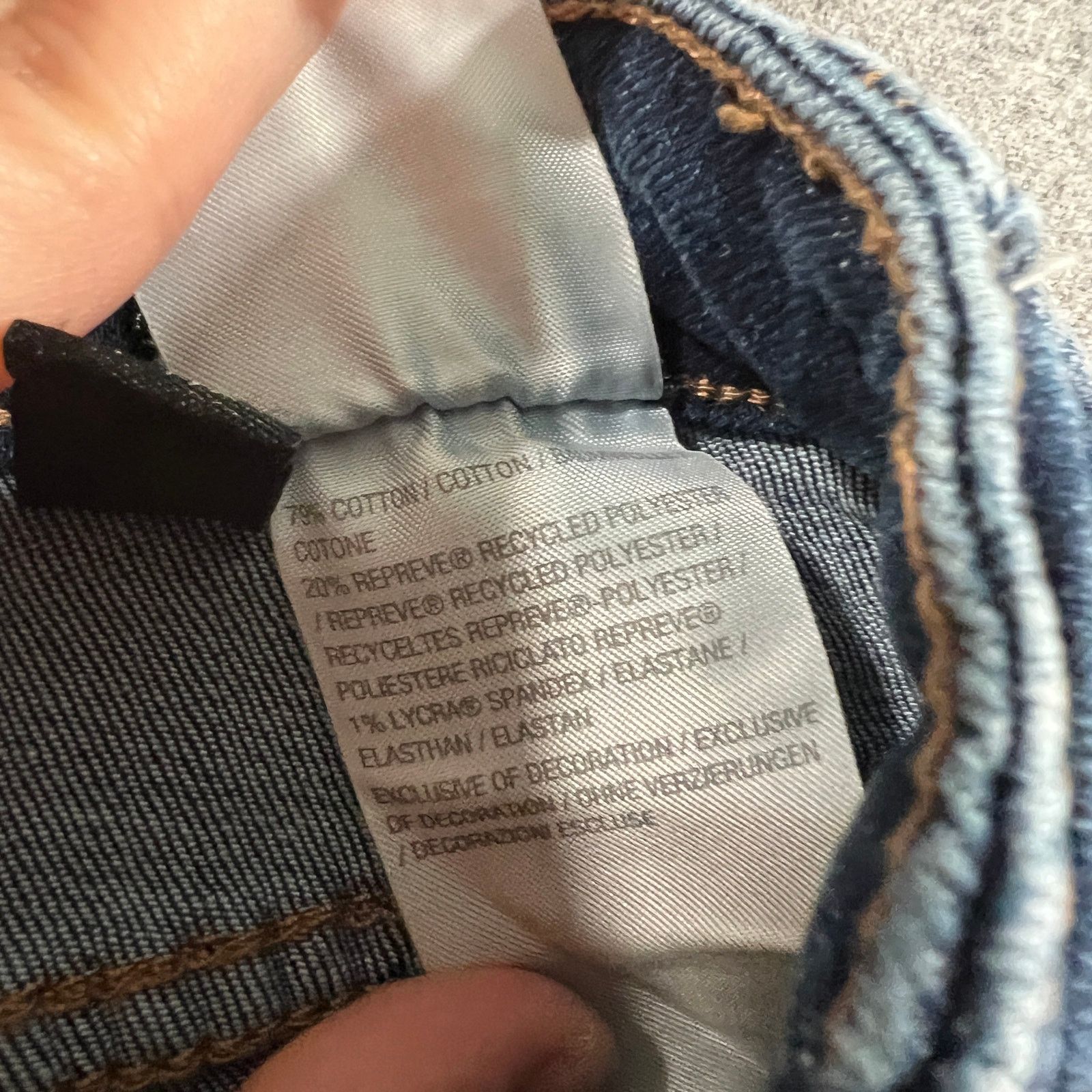 Other Susan Graver Petite Stretch Denim Girlfriend Jean with Cuff Size 40" / US 18 - 10 Thumbnail