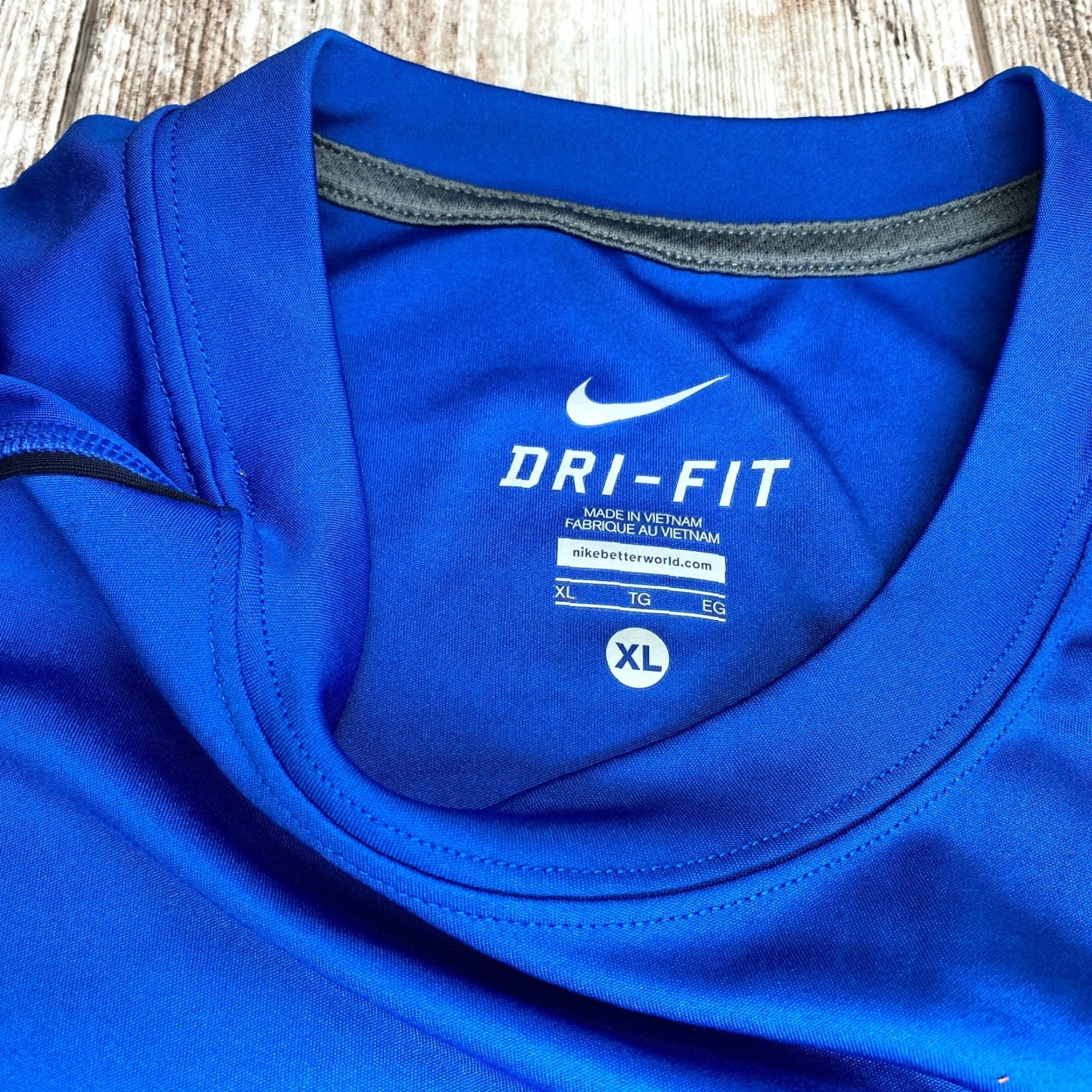 Nike Nike Dri-Fit Performance Legacy Long Sleeve Shirt XL Men Blue 645385-010 Nike Dri-Fit Legacy Long Sleeve 7236 Size US XL / EU 56 / 4 - 6 Thumbnail