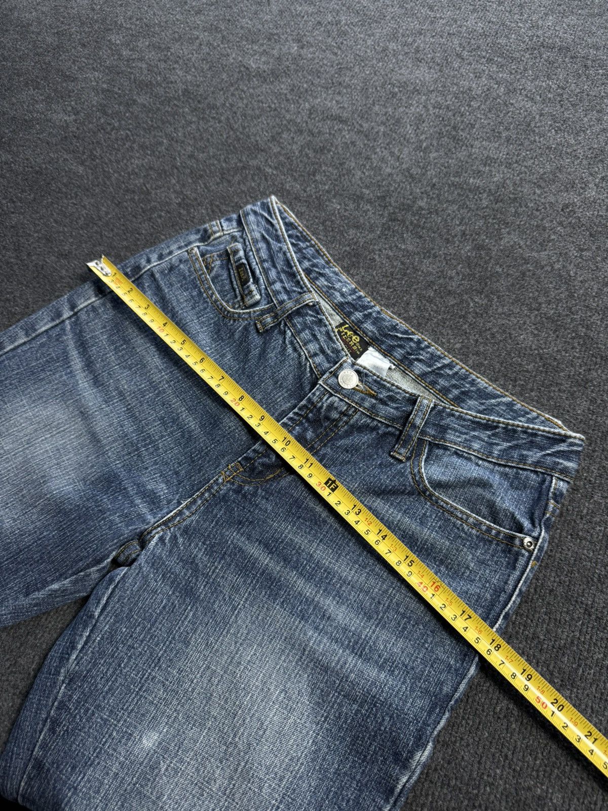 Lee Archive 90s Retro Lee Japan Y2K Flare Denim Jeans Low Rise Size 28" / US 6 / IT 42 - 25 Thumbnail