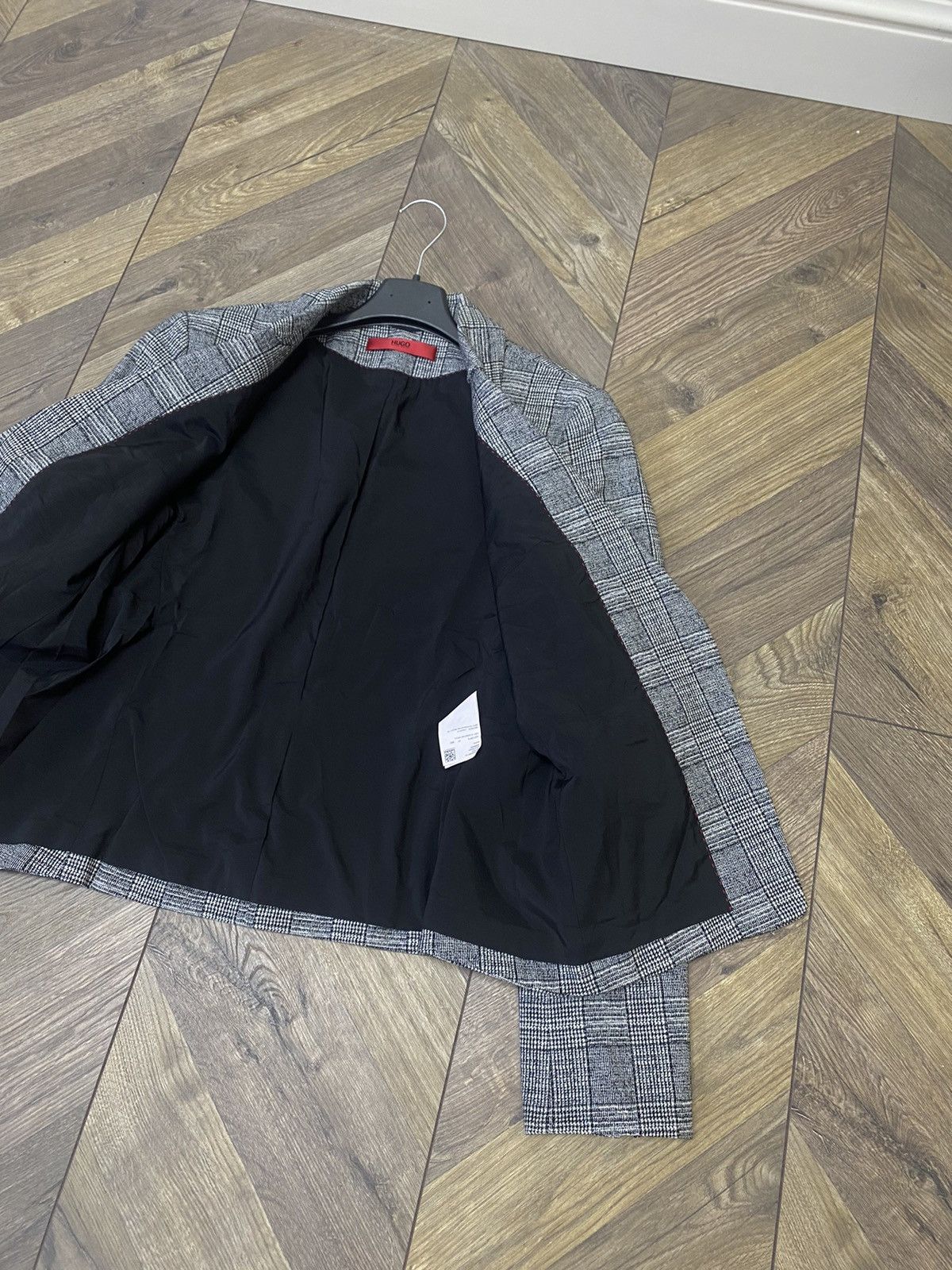Hugo × Hugo Boss × Vintage Vintage Hugo Boss Luxury Women’s Suit Size M / US 6-8 / IT 42-44 - 12 Thumbnail