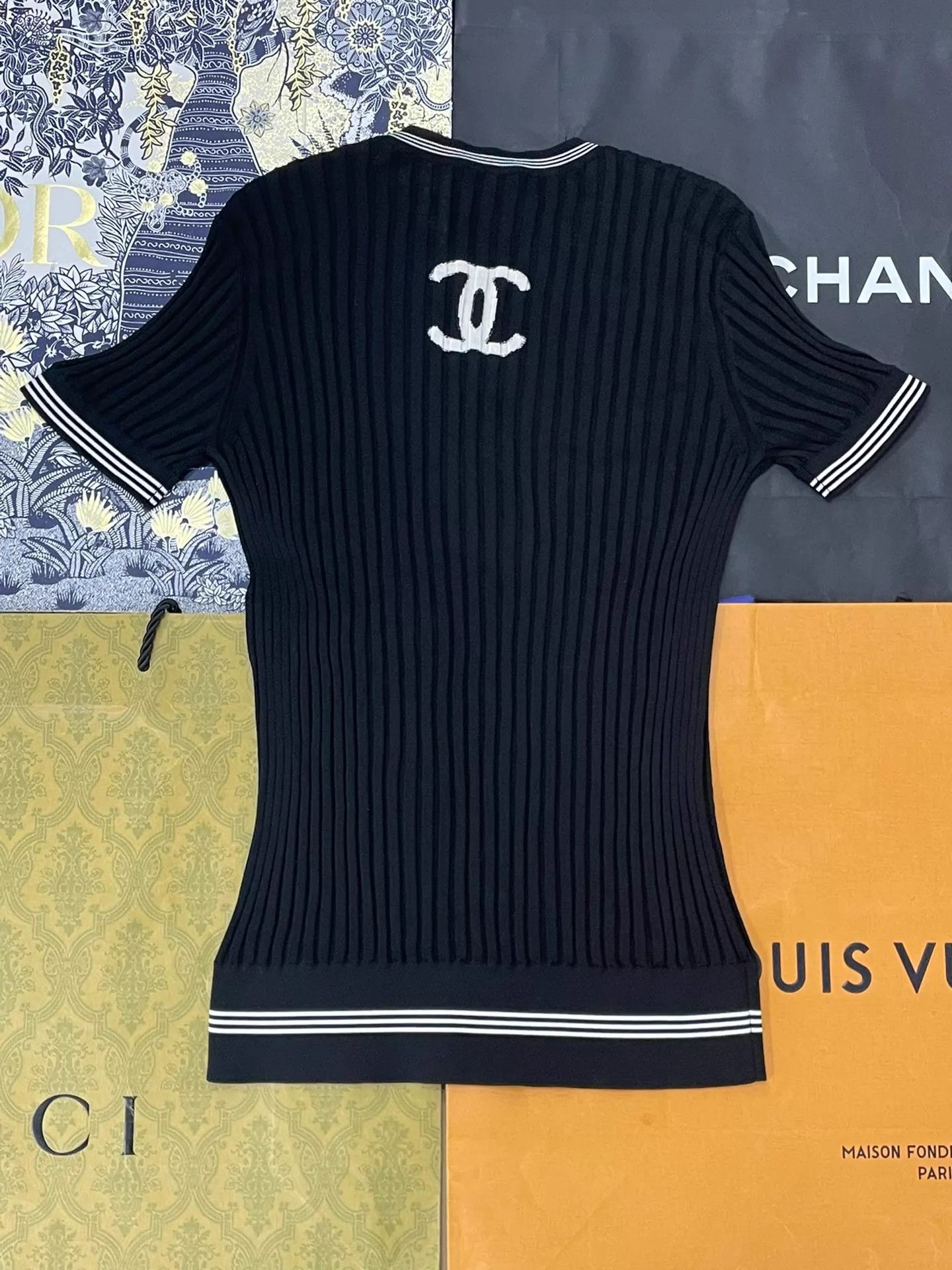 Chanel Chanel 5 Black & White Color Block Knit Tee Size M / US 6-8 / IT 42-44 - 2 Thumbnail