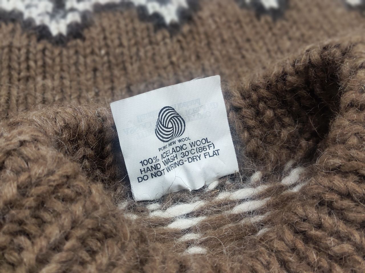 Dale Of Norway The Hand Knitted Association Pattern Wool Sweater Vintage Size US S / EU 44-46 / 1 - 12 Thumbnail