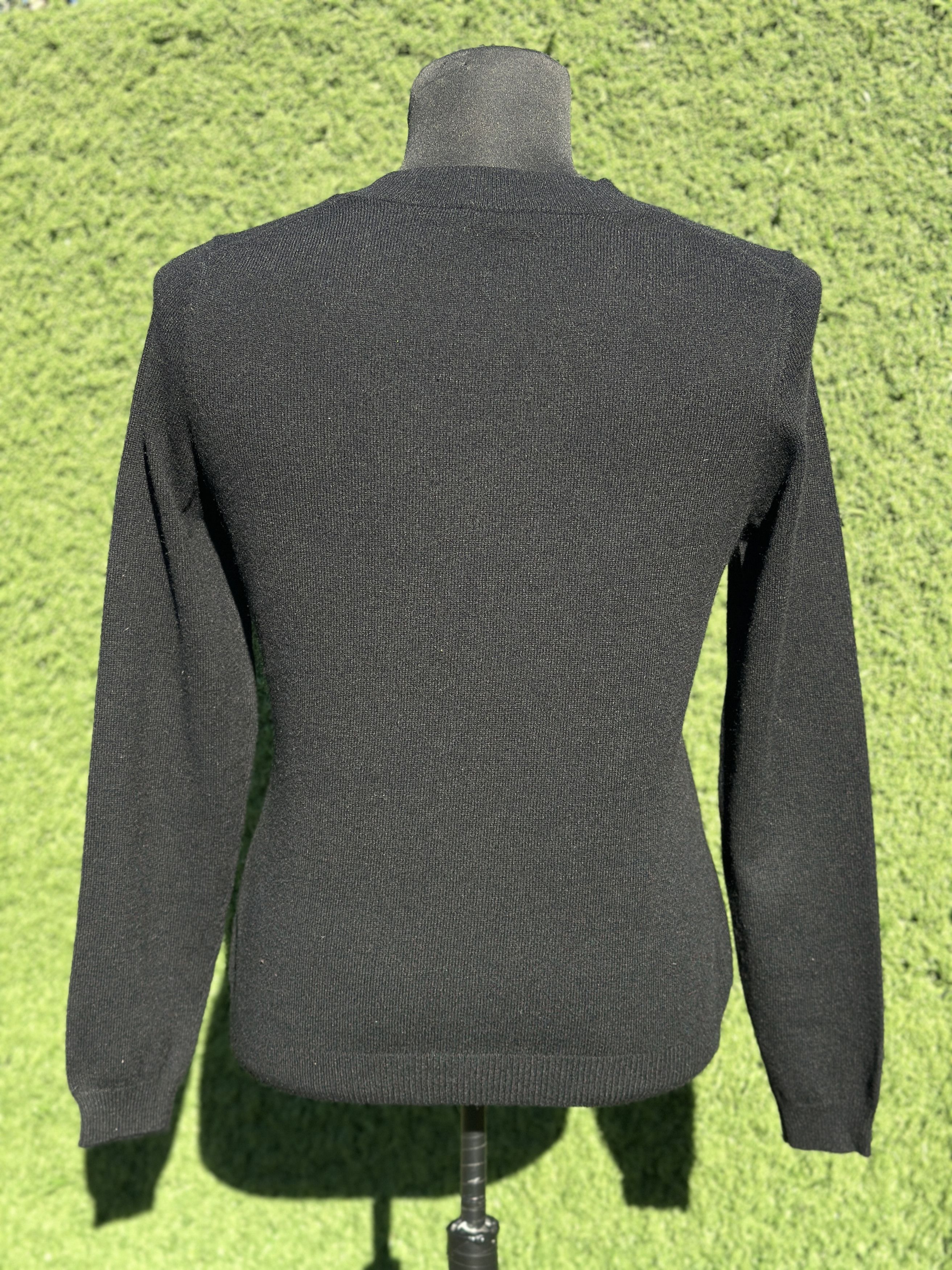 Prada Prada 100% Cashmere Black V-Neck Sweater Knit Size 40 Size S / US 4 / IT 40 - 5 Thumbnail