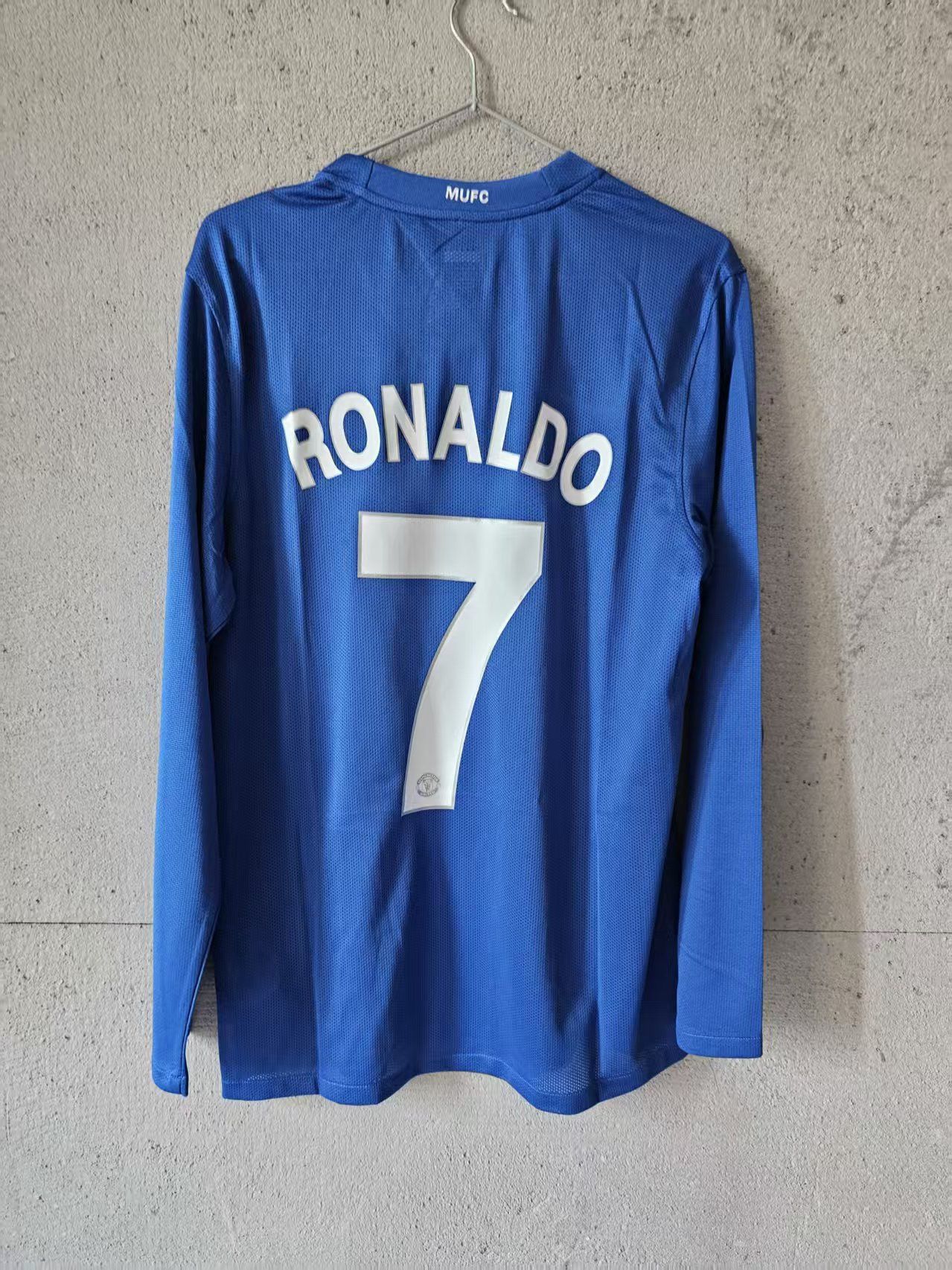 Other 2008 2009 MUFC #7 C Ronaldo Jersey Blue Size US S / EU 44-46 / 1 - 2 Thumbnail