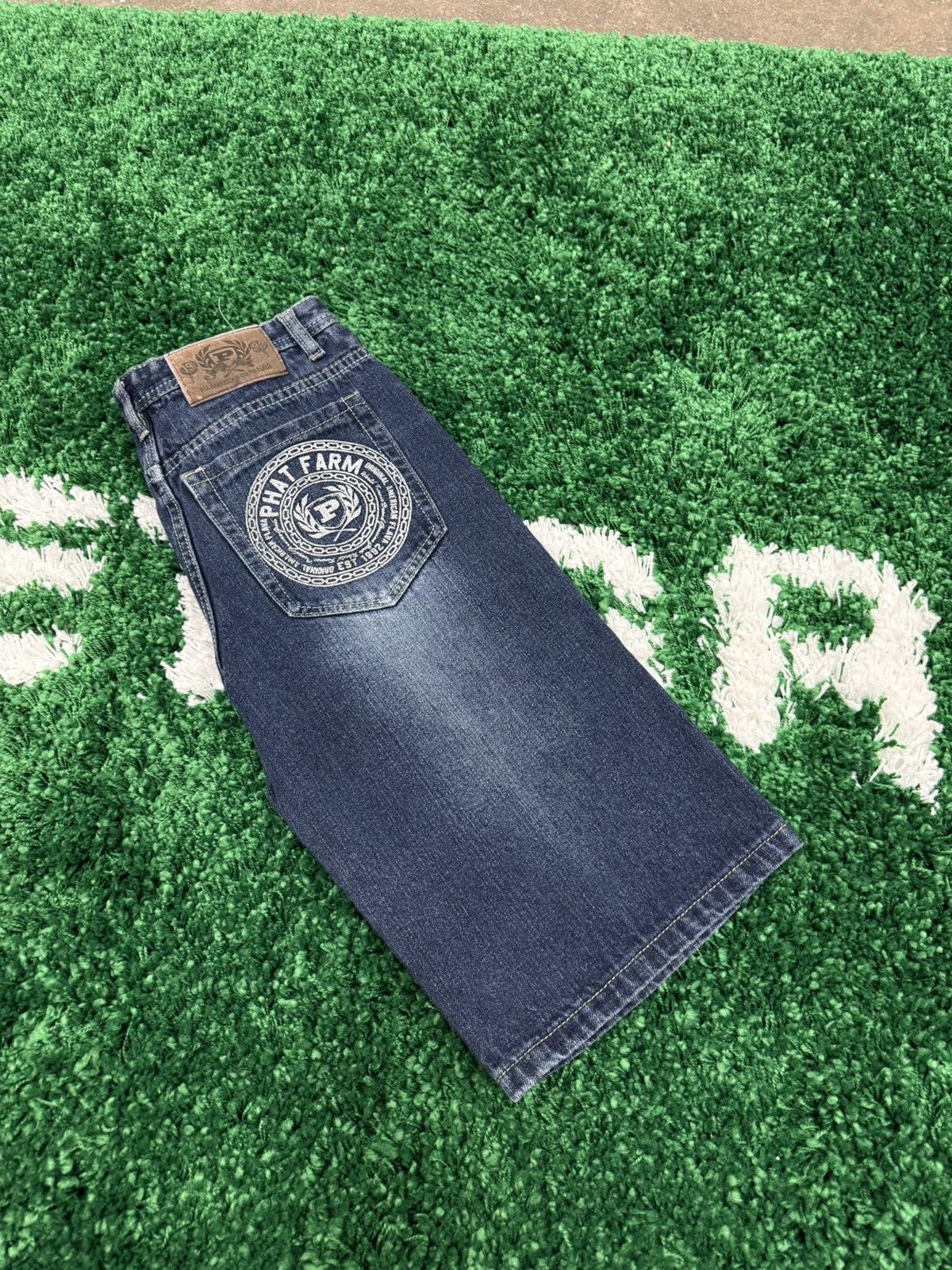 Phat Farm Vintage Phat Farm Y2K 90s Logo Patch Denim Jeans 28 Size US 28 / EU 44 - 3 Thumbnail