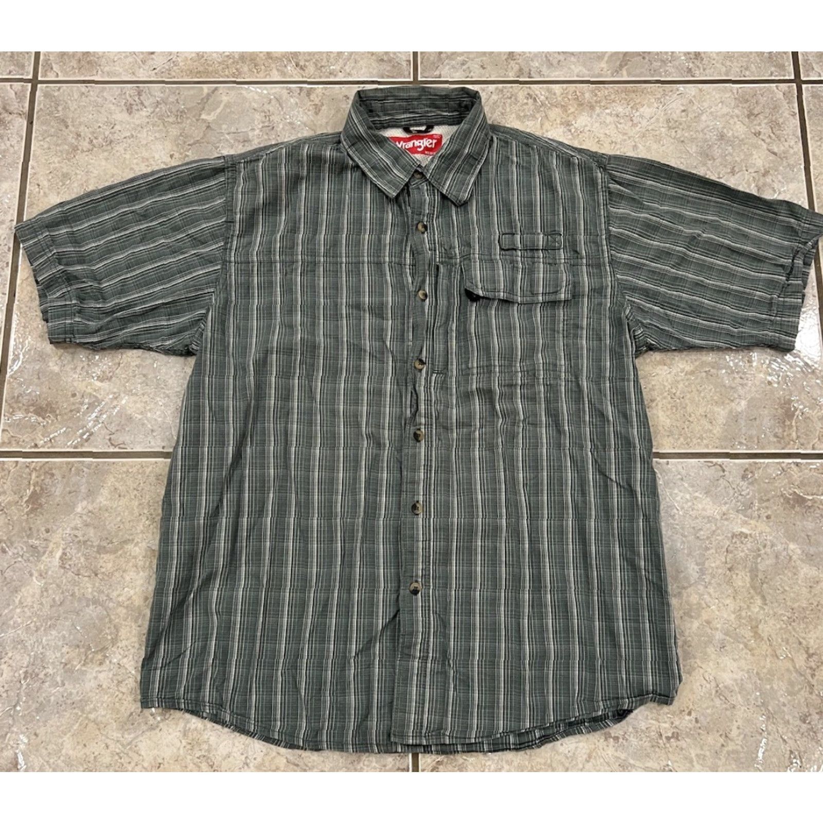 Wrangler Wrangler Shirt Plaid Button-Up Men’s Medium Green Casual Western, Outdoors, Cotton, Short Sleeve, Pockets, All Seasons Size US M / EU 48-50 / 2 - 2 Thumbnail