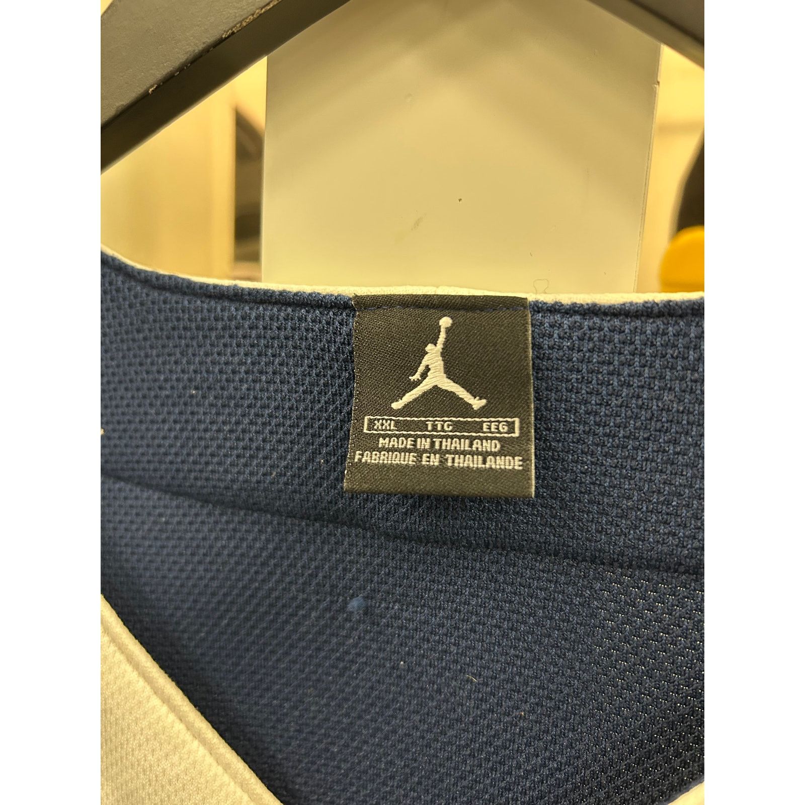 Jordan Brand vintage Jordan Brand V-neck jersey warm-up top XXL 2XL B12 Size US XXL / EU 58 / 5 - 6 Thumbnail