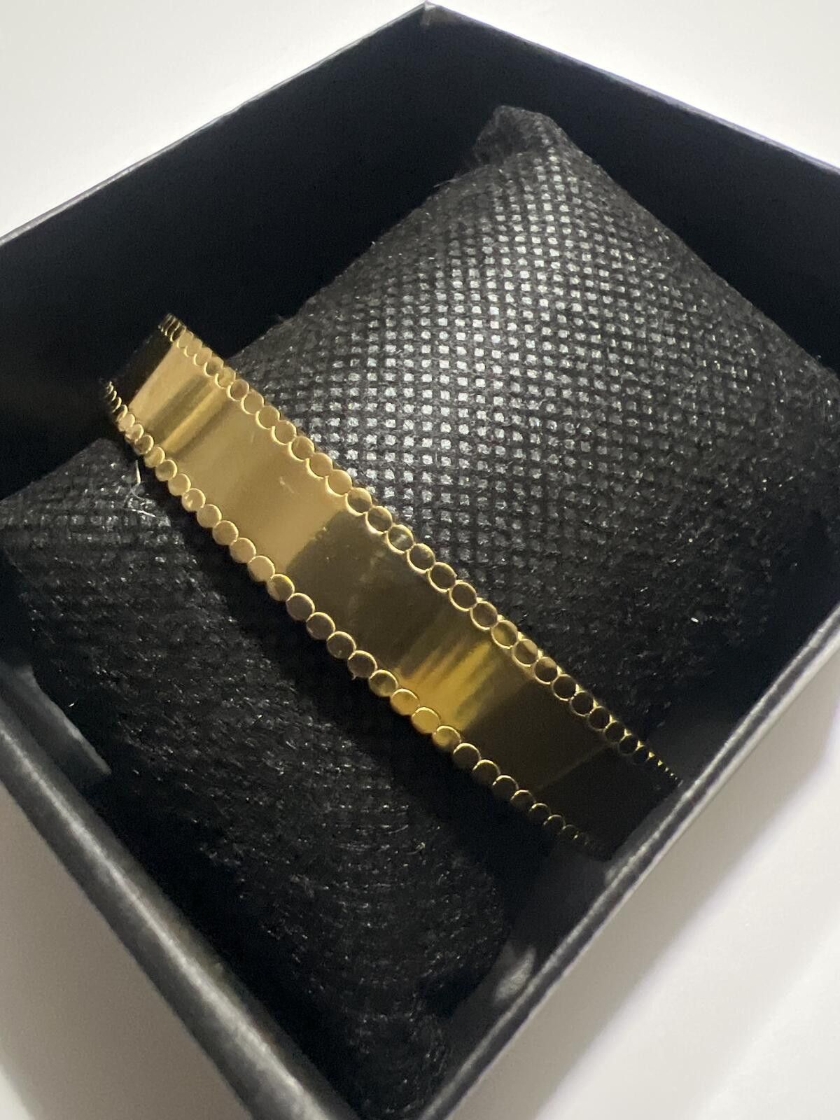 The Unbranded Brand 18k Gold plated SS Floral & Engraved Bangle Bracelet Size ONE SIZE - 4 Thumbnail