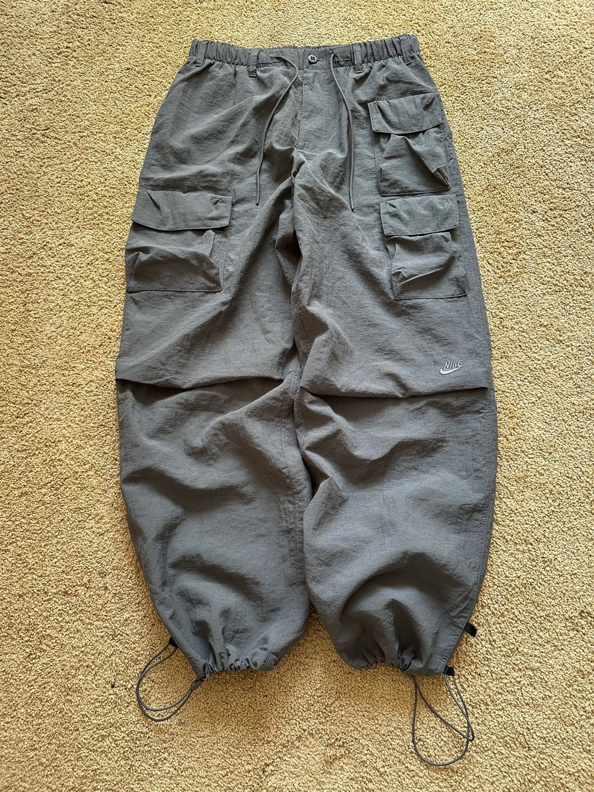 Nike Nike tech pack parachute cargo jogger pants M gray Size US 32 / EU 48 - 5 Thumbnail