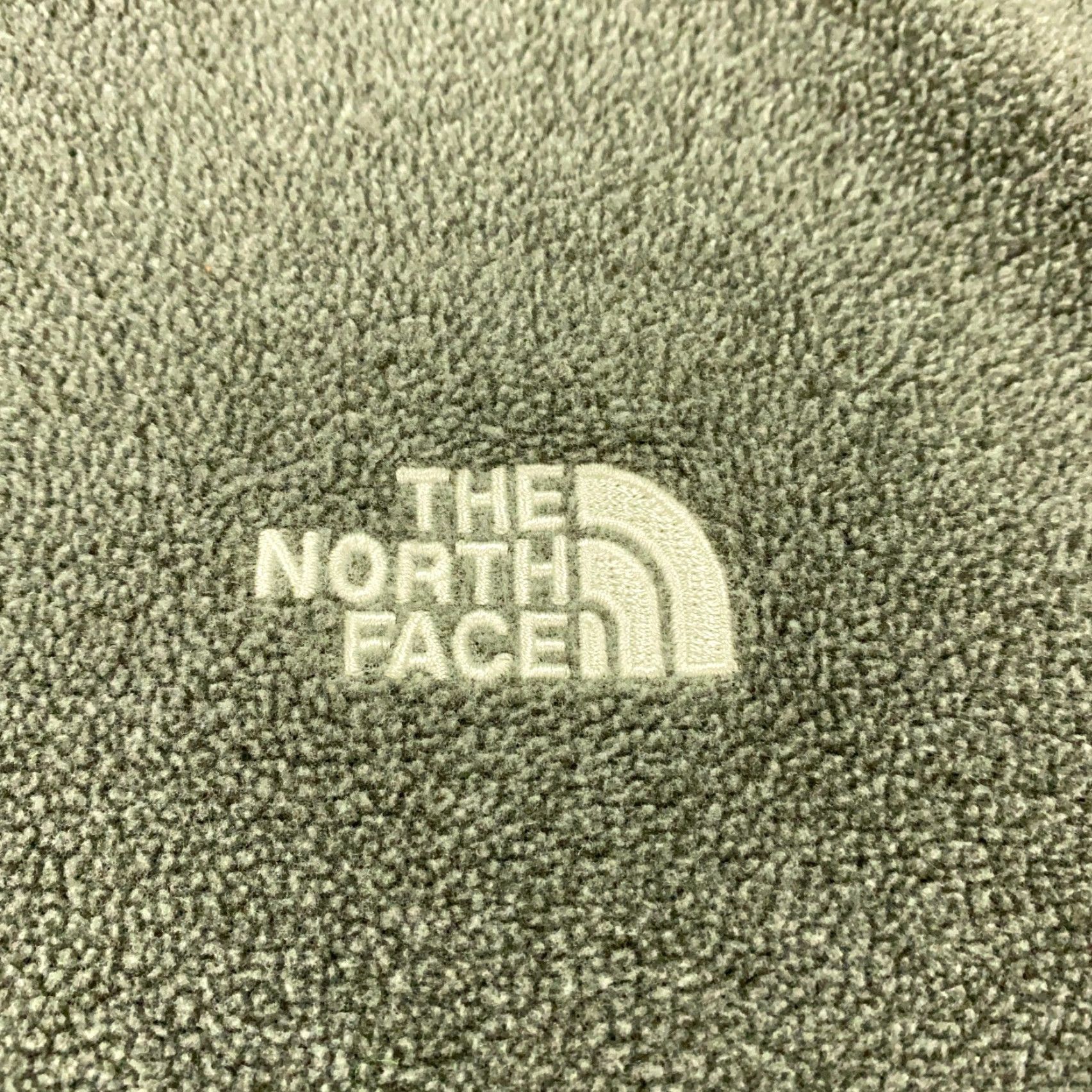 The North Face North Face Mens Gray Fleece Pullover XXL 1/4 Zip Mock Neck Embroidered Size US XXL / EU 58 / 5 - 2 Thumbnail