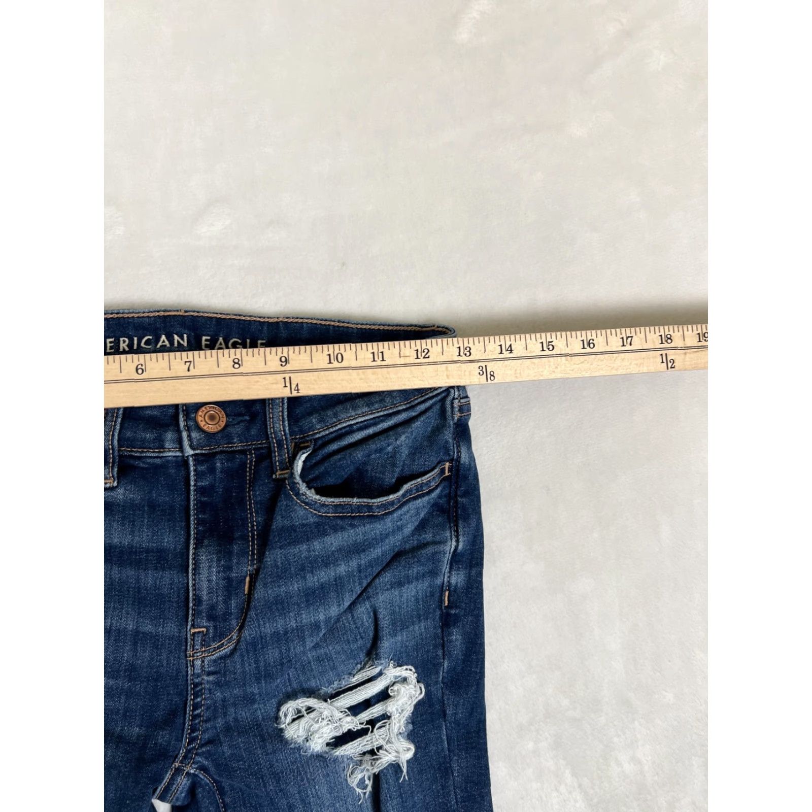 American Eagle Outfitters VINTAGE? No. American Eagle Jegging Jeans Womens 2 Blue Medium Wash Distressed Stretch Shirt? Size 26" / US 2 / IT 38 - 5 Thumbnail